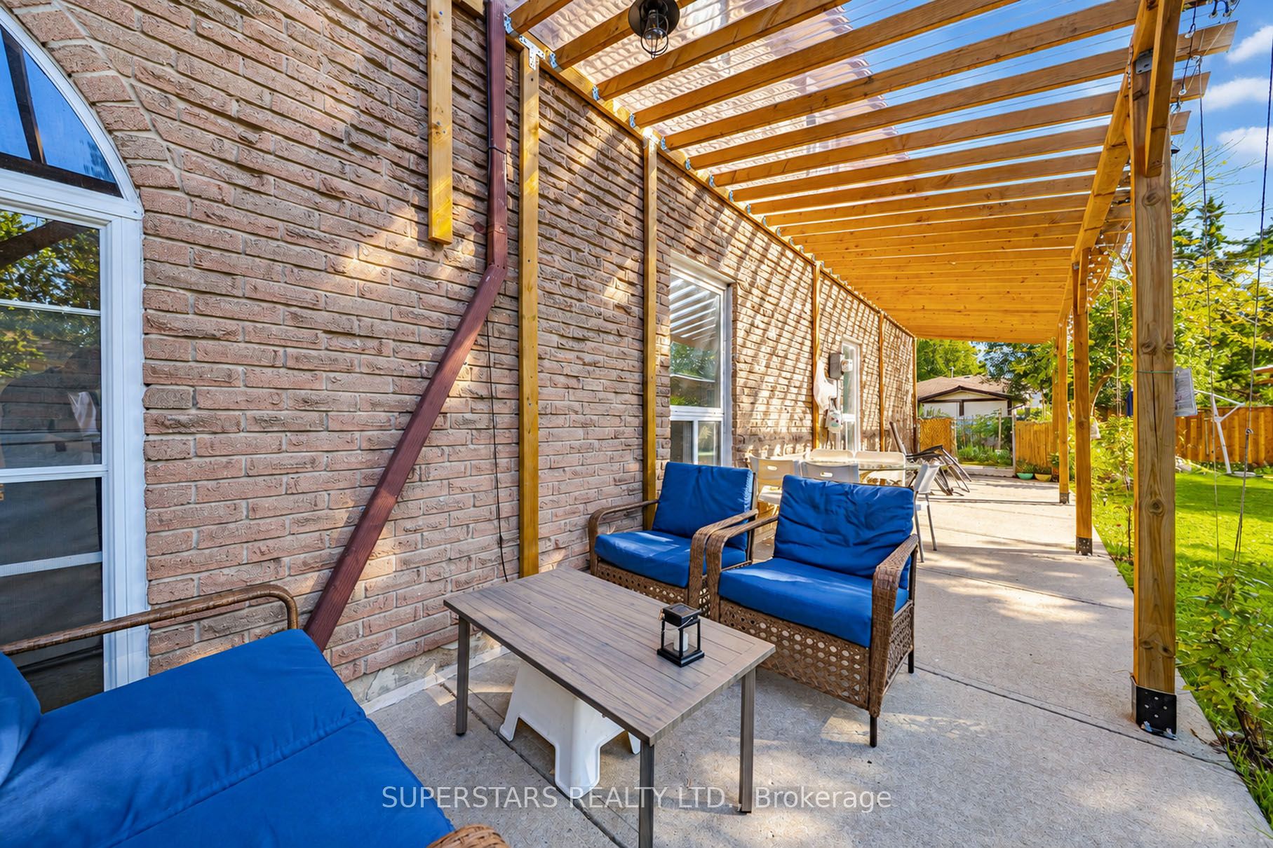 63 La Peer Boulevard, Toronto, ON M1W 2H4 photo 5