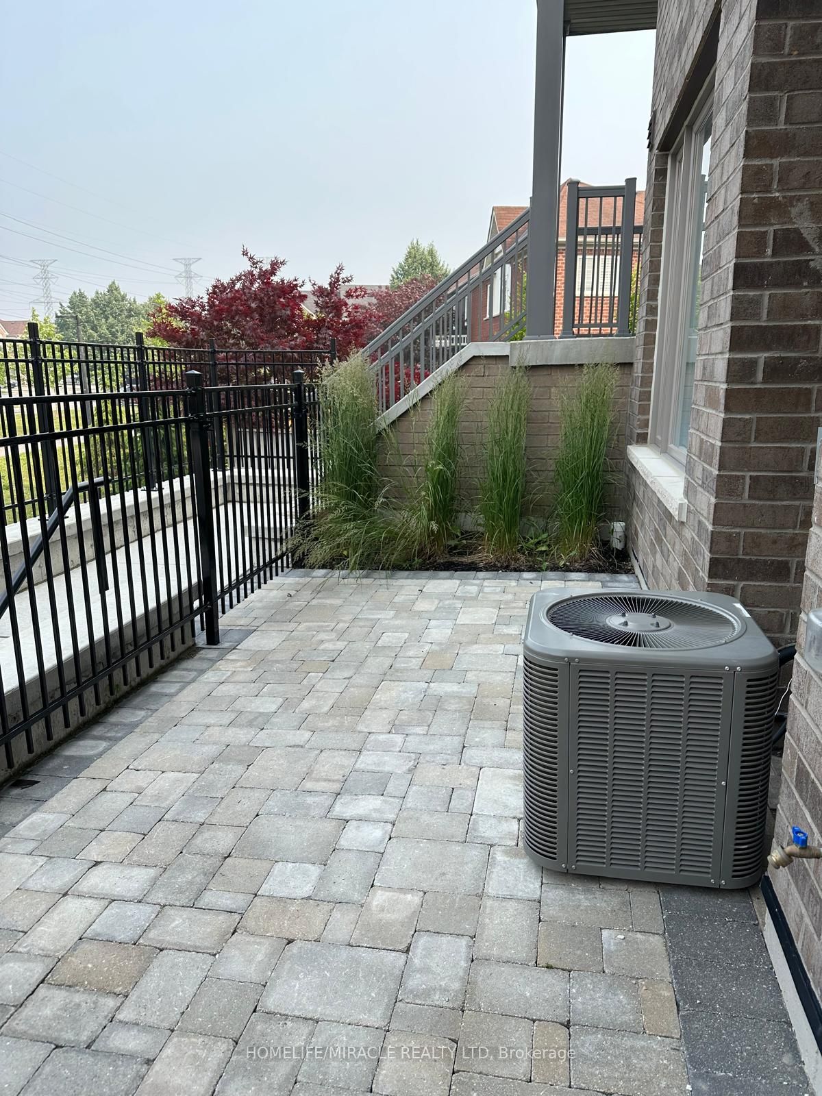 1525 Kingston Road 116, Pickering, ON L1V 0E9