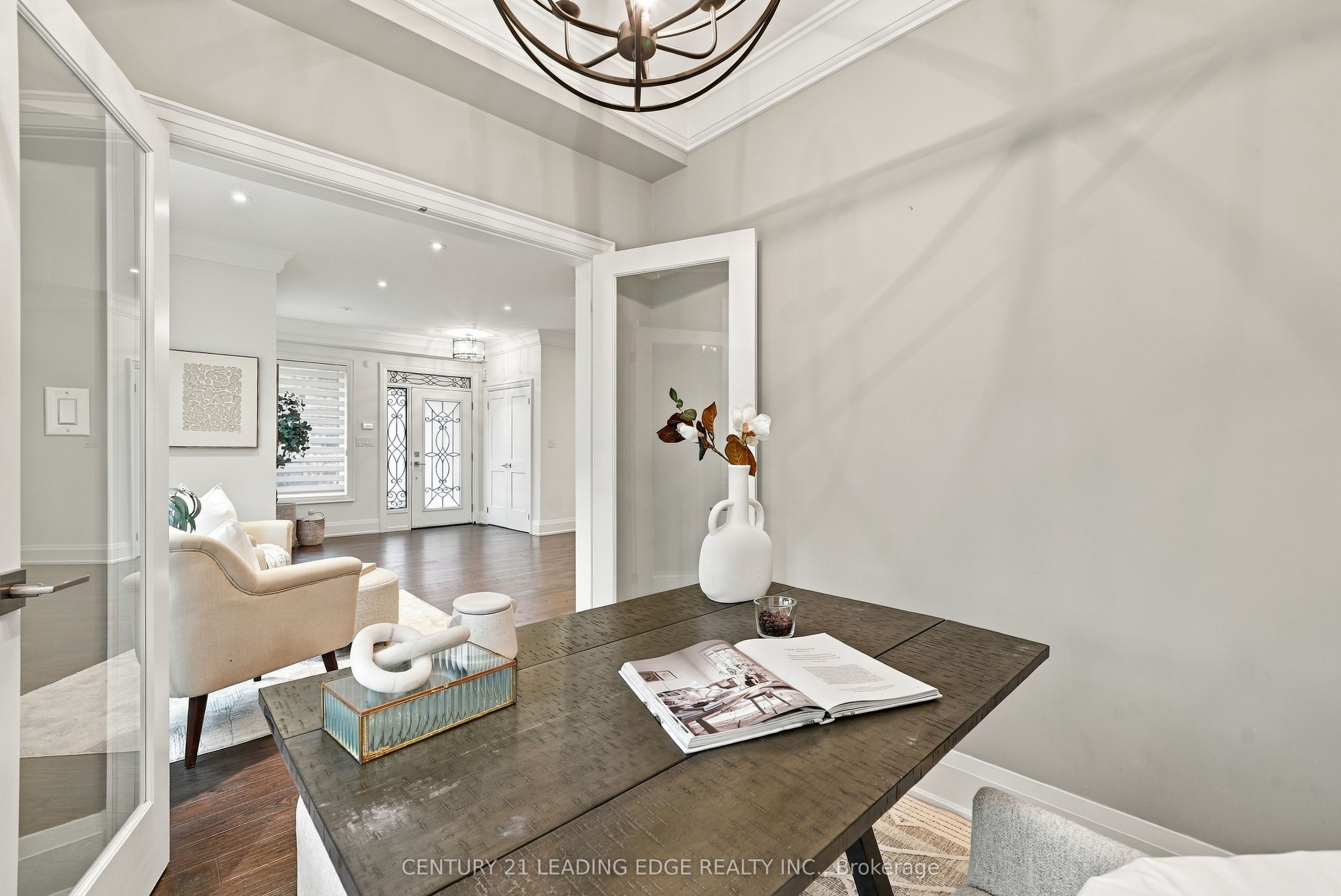 301 Fiddlers Court, Pickering, ON L1V 6P3 photo 4