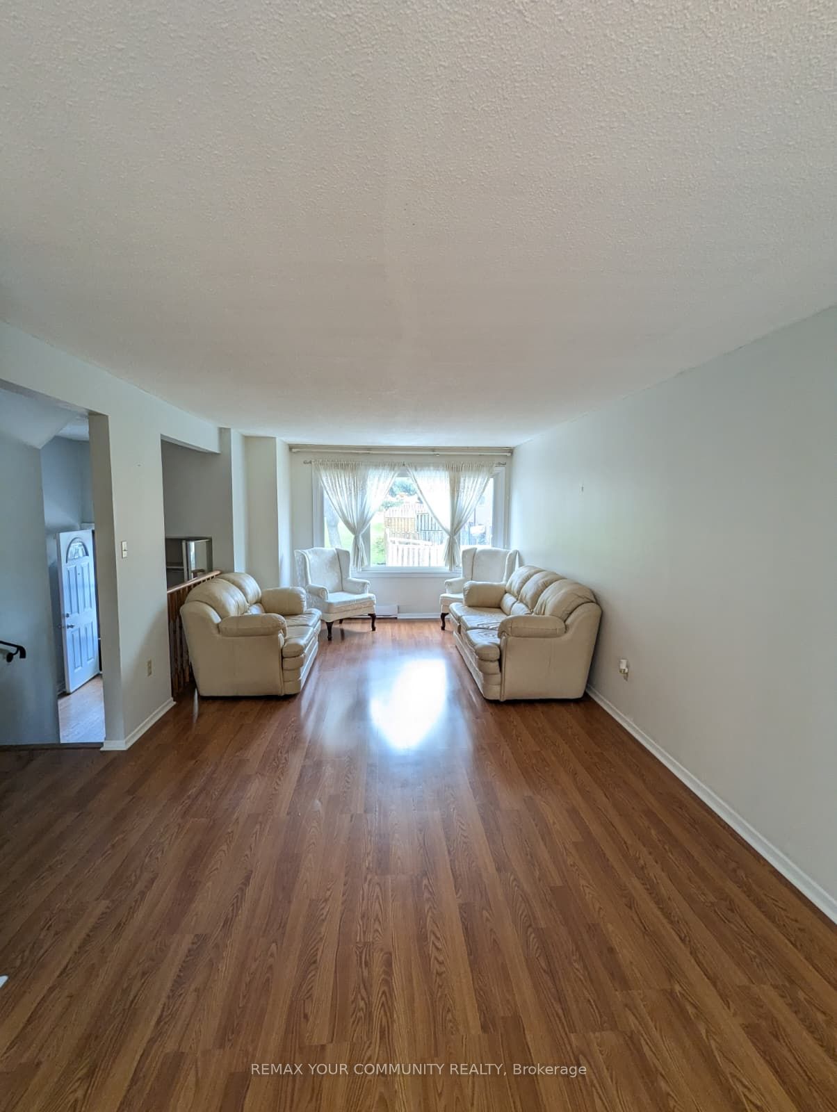 765 Oklahoma Drive 4, Pickering, ON L1W 3C9 photo 4