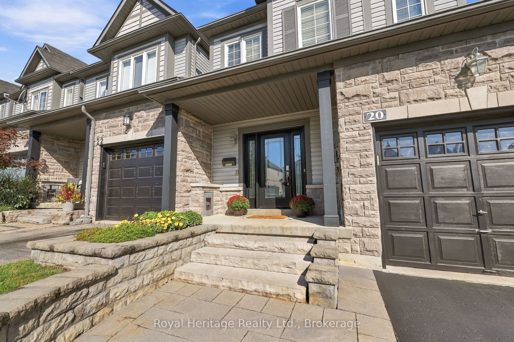 20 Bagnell Crescent, Clarington, ON L1C 5P9 photo 2
