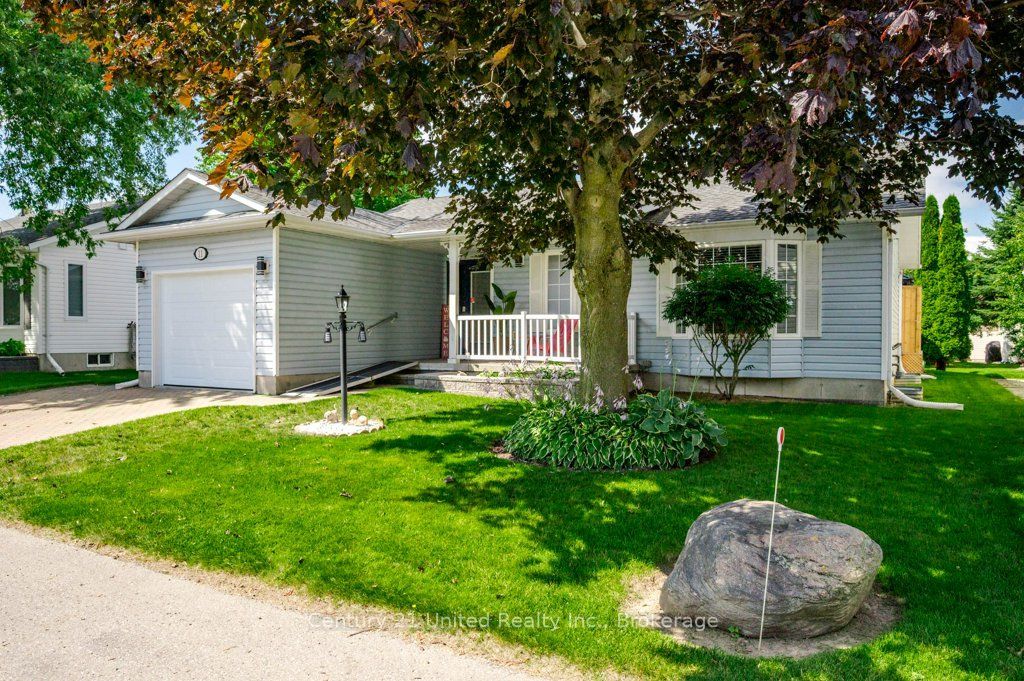 11 Algonquin Trail, Clarington, ON L1B 1A1 photo 2