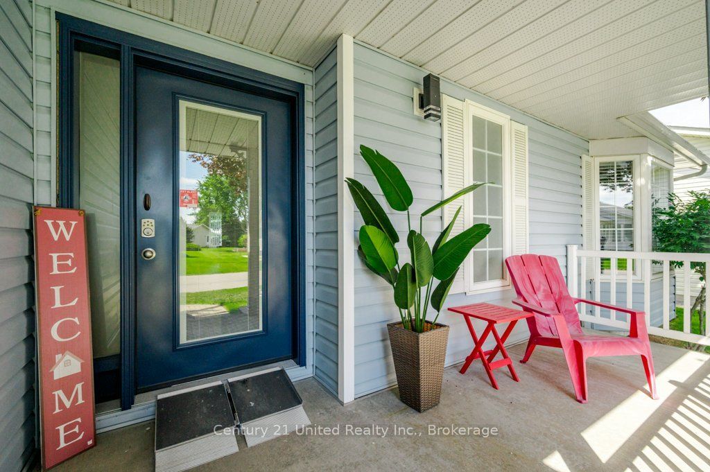 11 Algonquin Trail, Clarington, ON L1B 1A1 photo 4