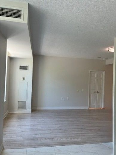 2800 Warden Avenue 103, Toronto, ON M1W 3Z6 photo 4