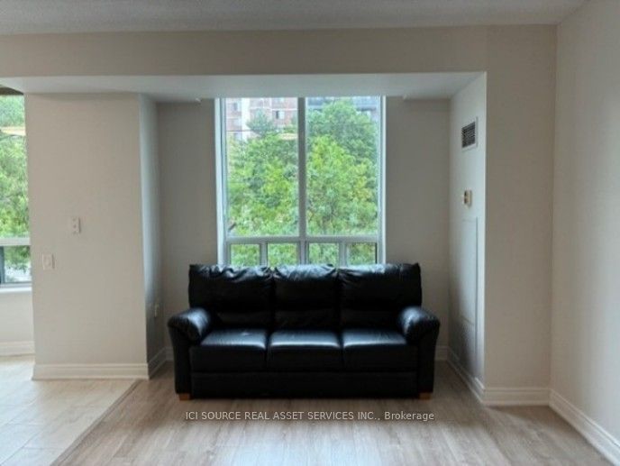 2800 Warden Avenue 103, Toronto, ON M1W 3Z6 photo 5