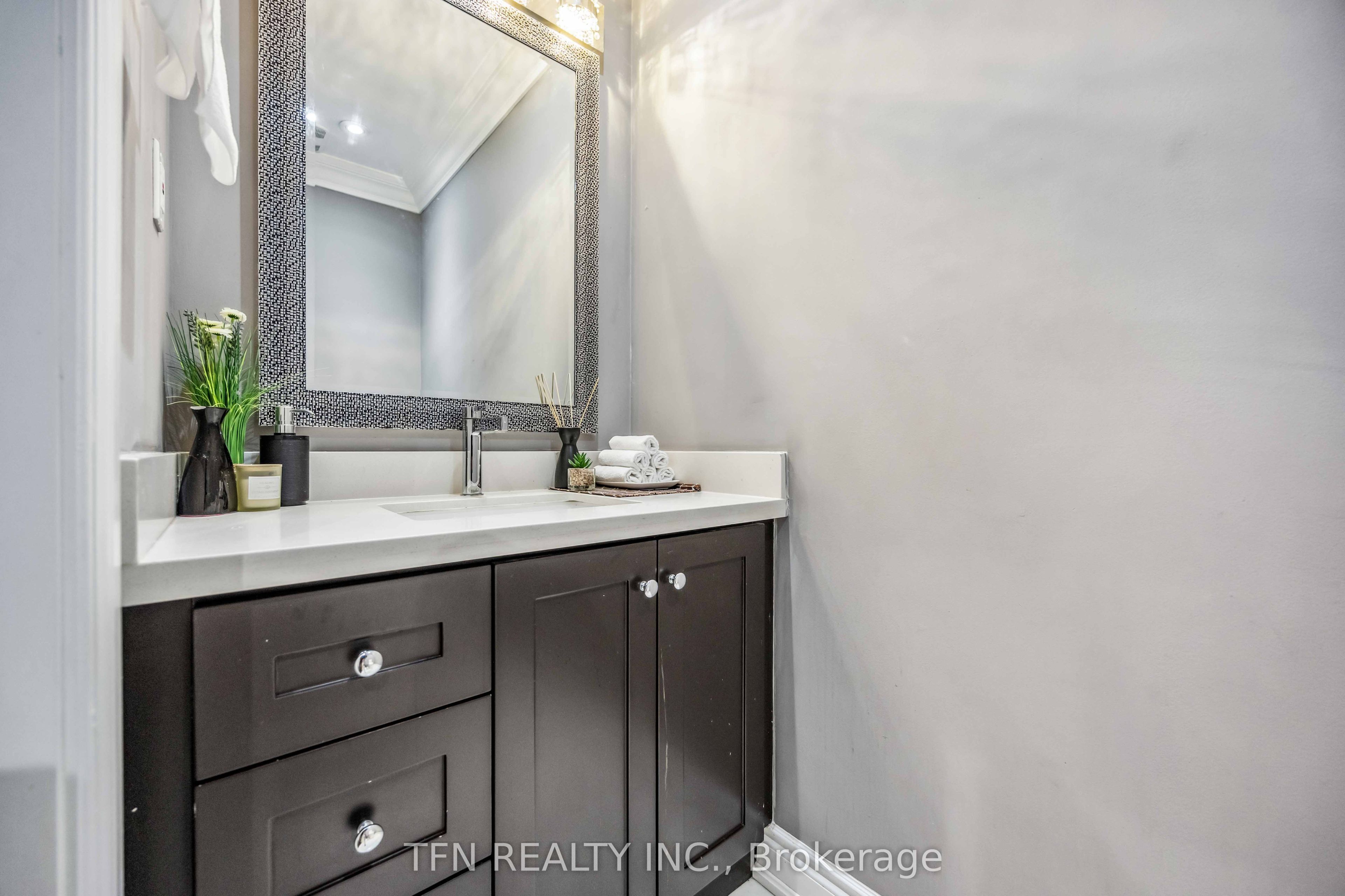 282B Aylesworth Avenue, Toronto, ON M1N 2K2 photo 4