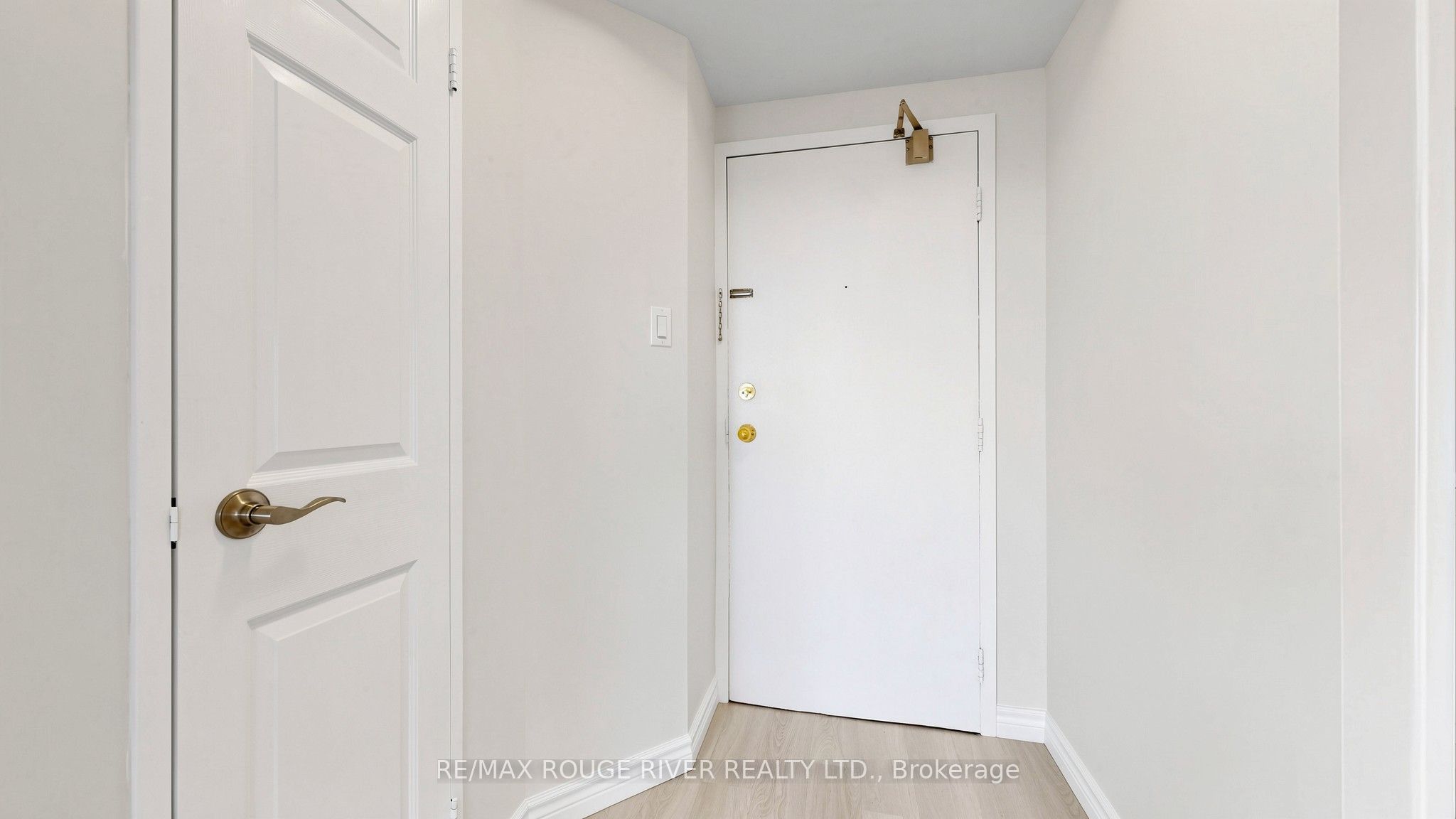 5580 Sheppard Avenue E 1003, Toronto, ON M1B 2L3 photo 5