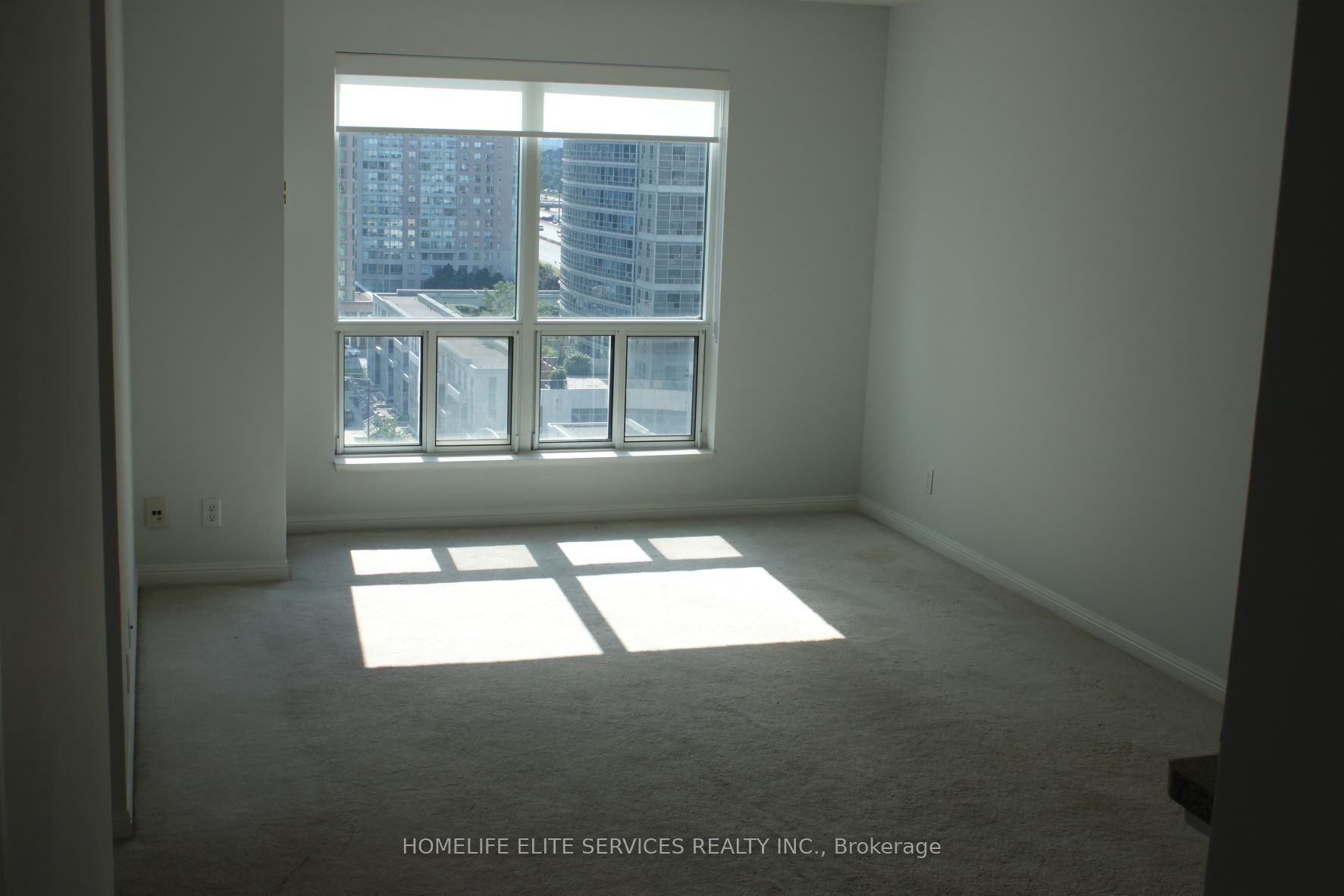 11 Lee Centre Drive 1615, Toronto, ON M1H 3J5 photo 2