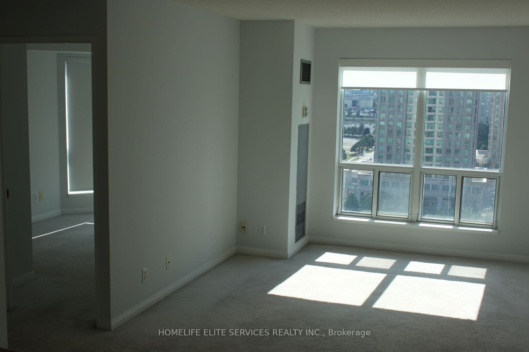 11 Lee Centre Drive 1615, Toronto, ON M1H 3J5 photo 4
