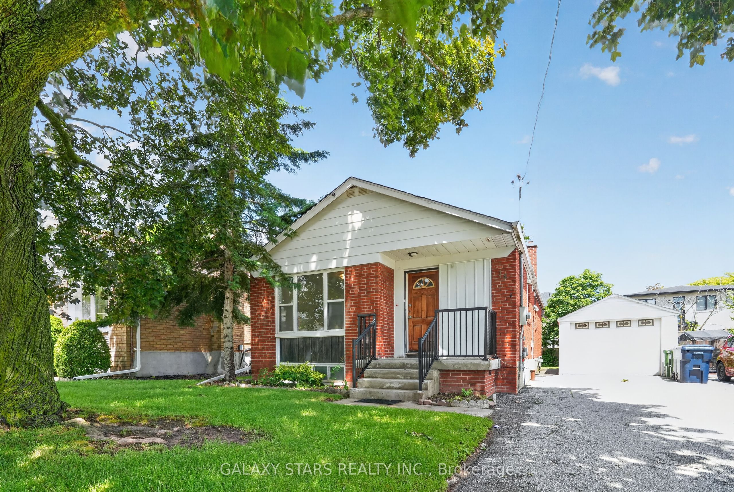 14 Minford Avenue, Toronto, ON M1R 2B1 photo 3
