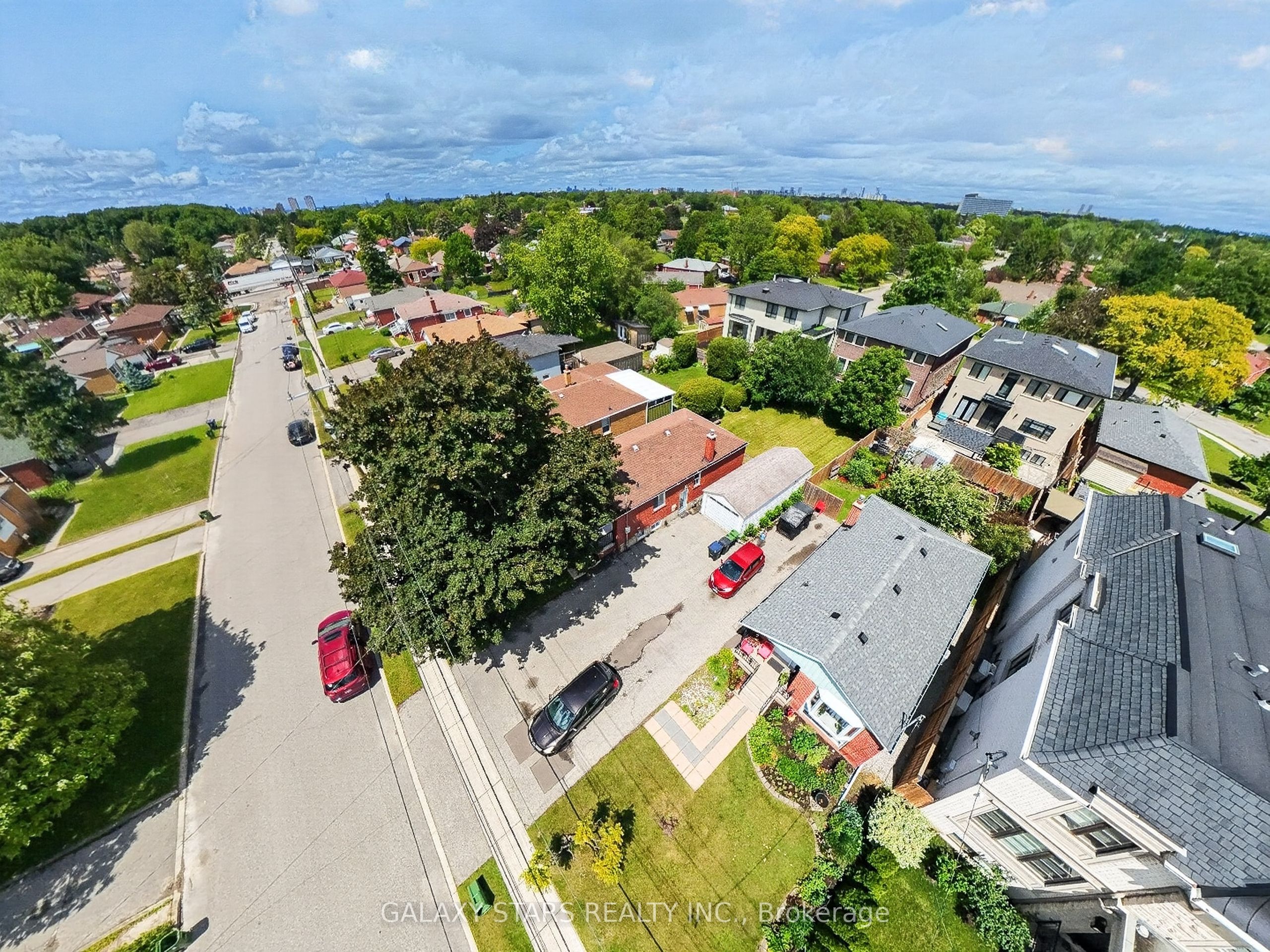 14 Minford Avenue, Toronto, ON M1R 2B1 photo 4