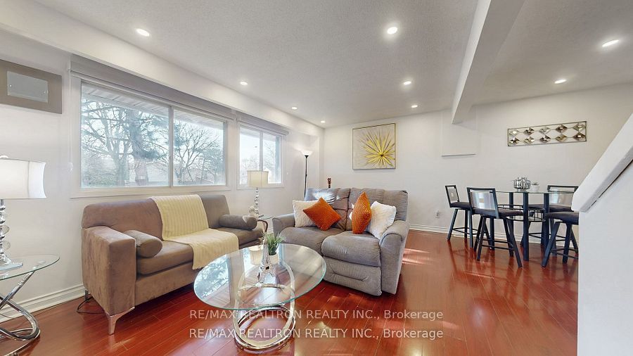 371 Orton Park Road 108, Toronto, ON M1G 3V1 photo 4