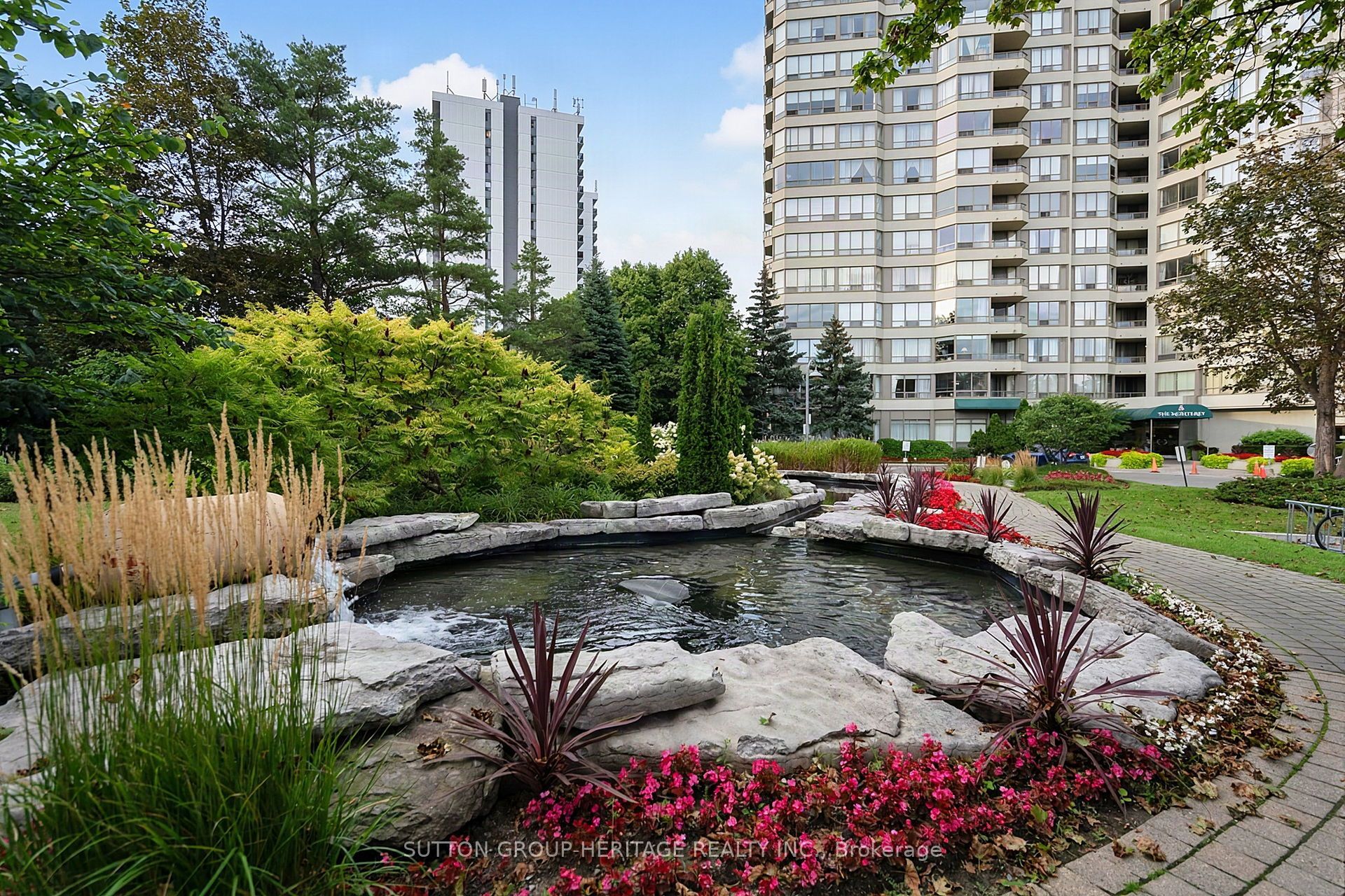 175 Bamburgh Circle 815, Toronto, ON M1W 3X8 photo 2