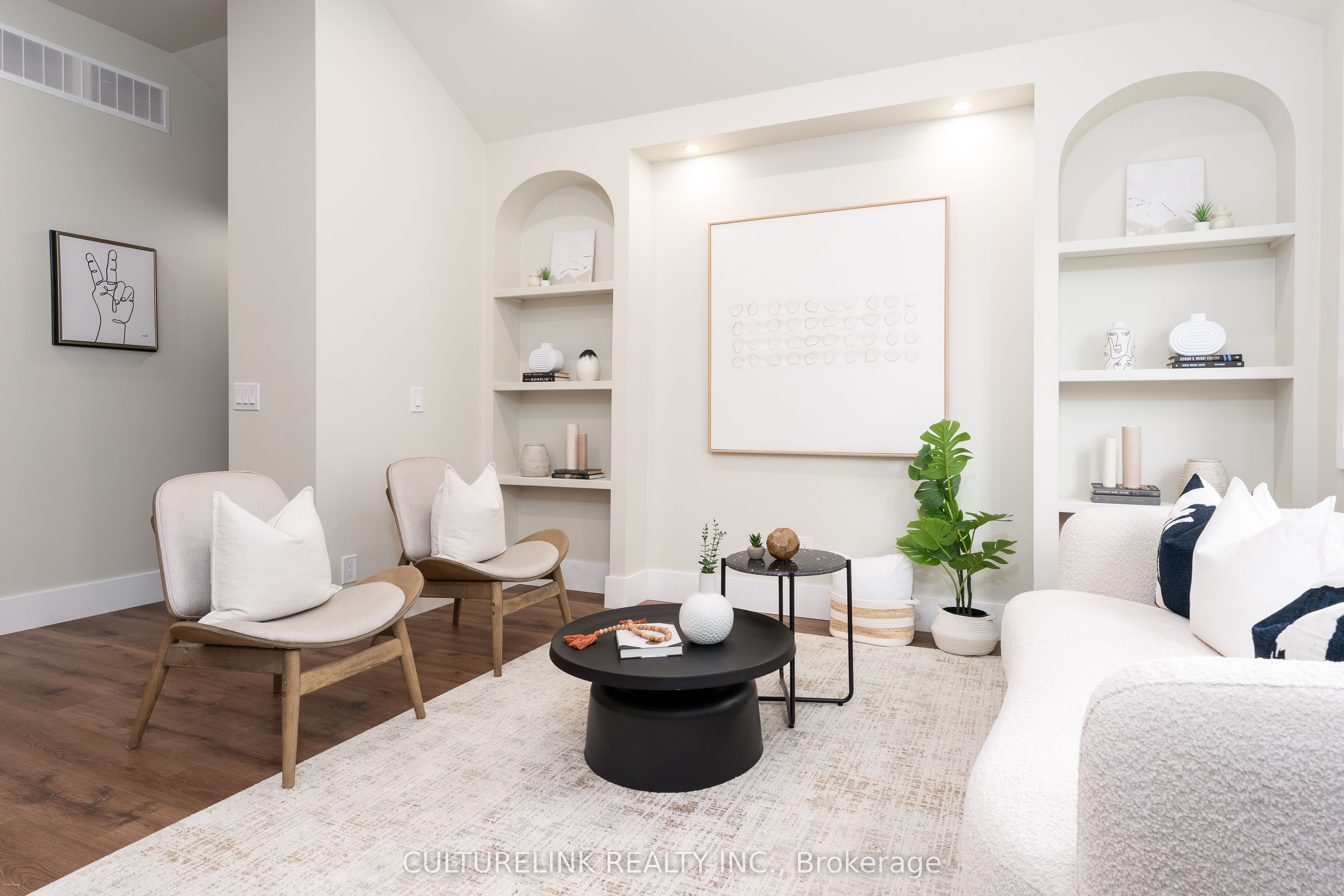 58 Joanith Drive, Toronto, ON M4B 1S7 photo 3