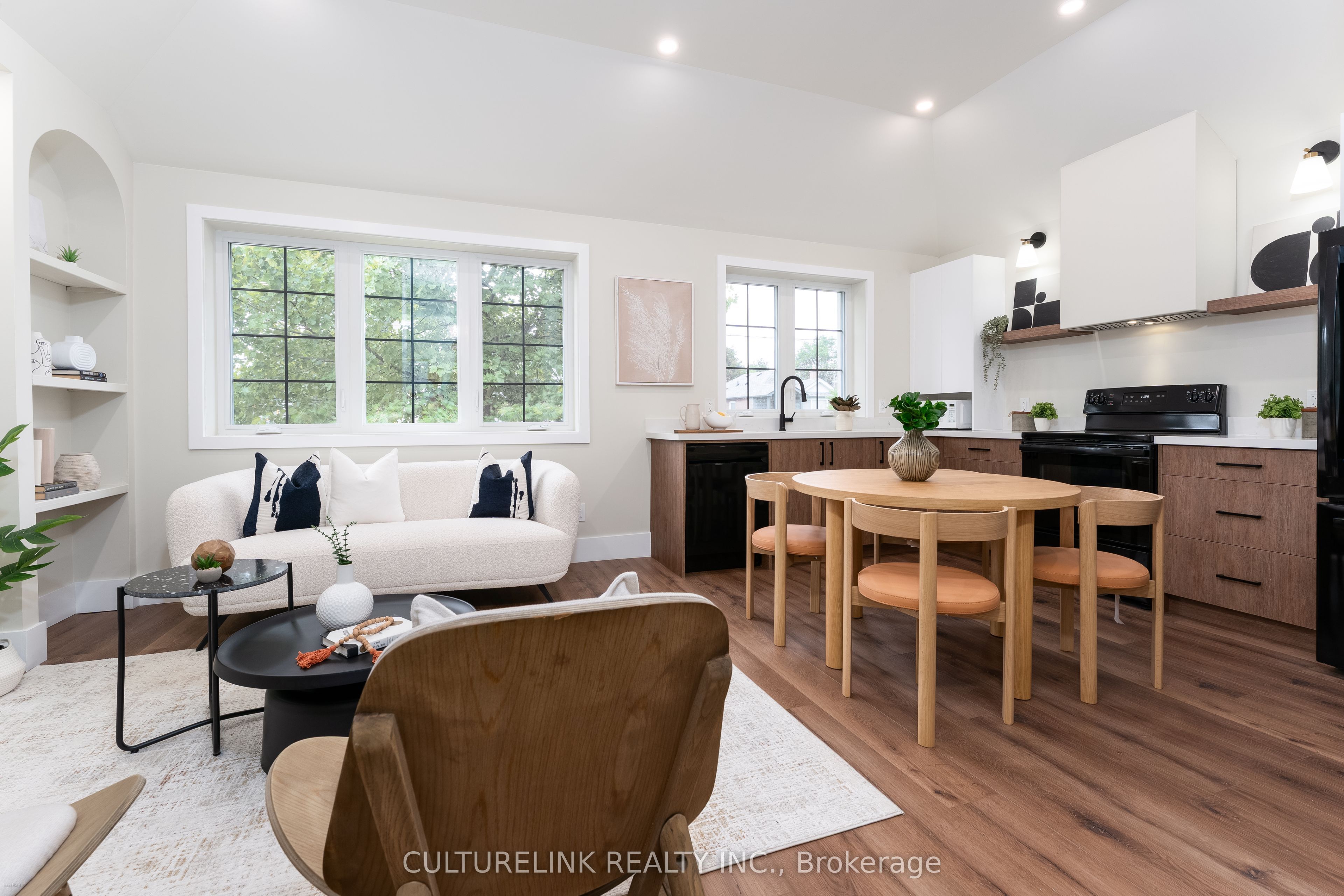 58 Joanith Drive, Toronto, ON M4B 1S7 photo 5
