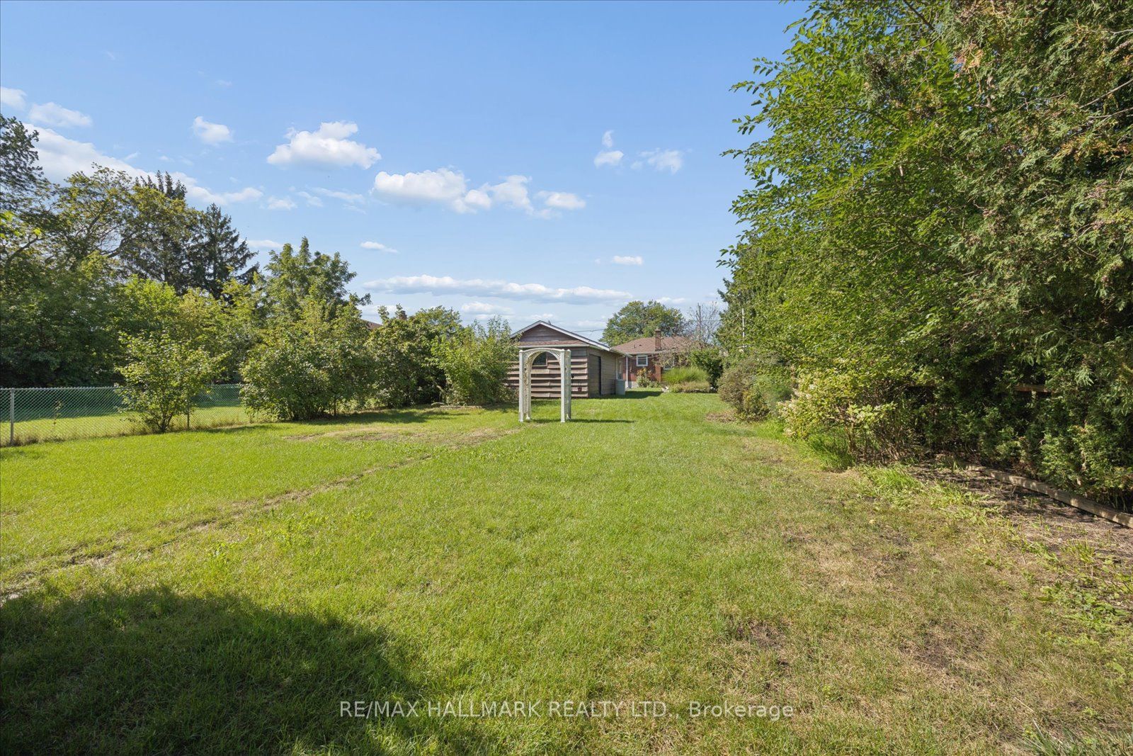 139 Elinor Avenue, Toronto, ON M1R 3H1 photo 3