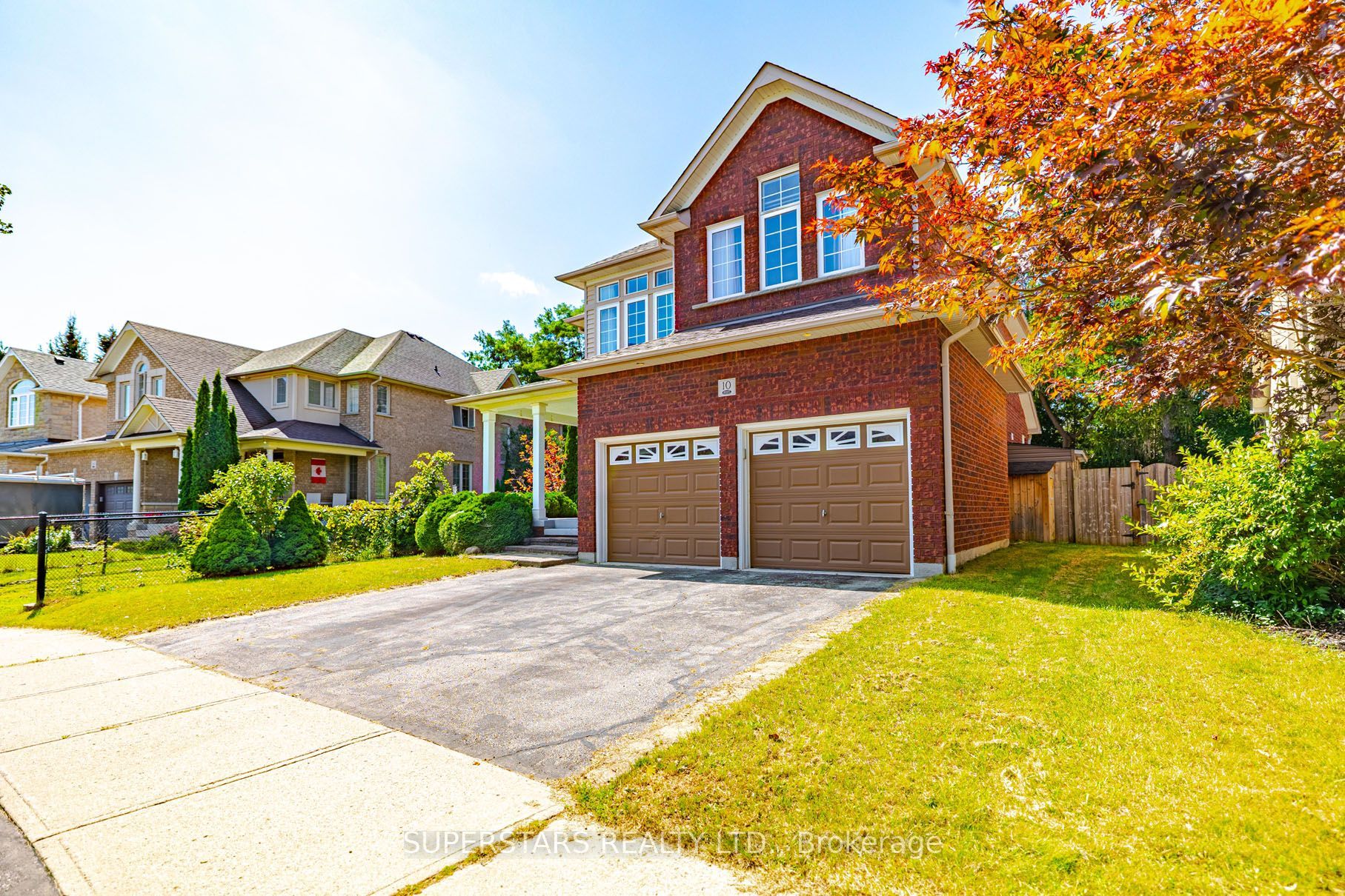 10 Thistledown Crescent, Whitby, ON L1R 3P2 photo 3