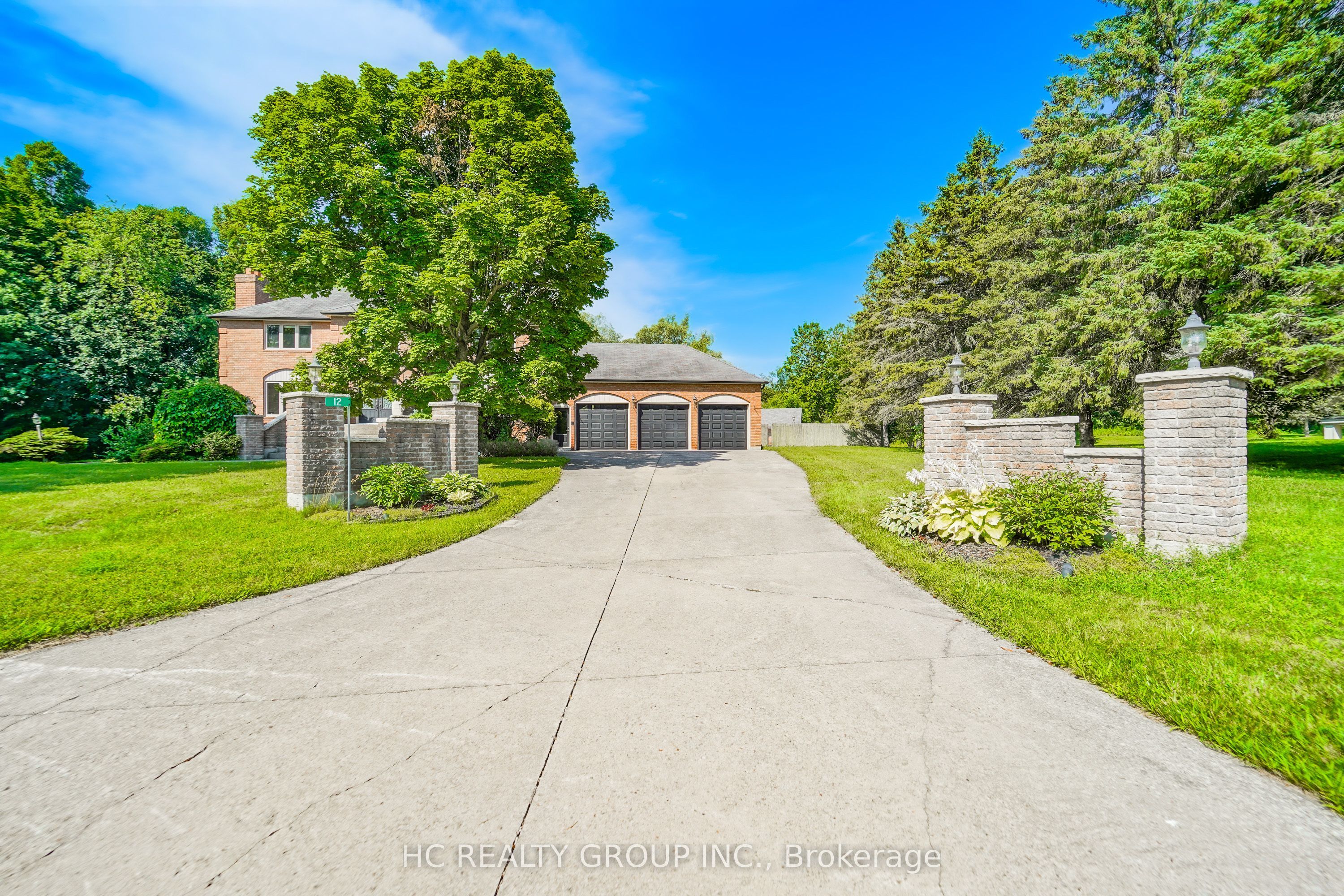 12 Bunting Court, Ajax, ON L1T 3S5 photo 4