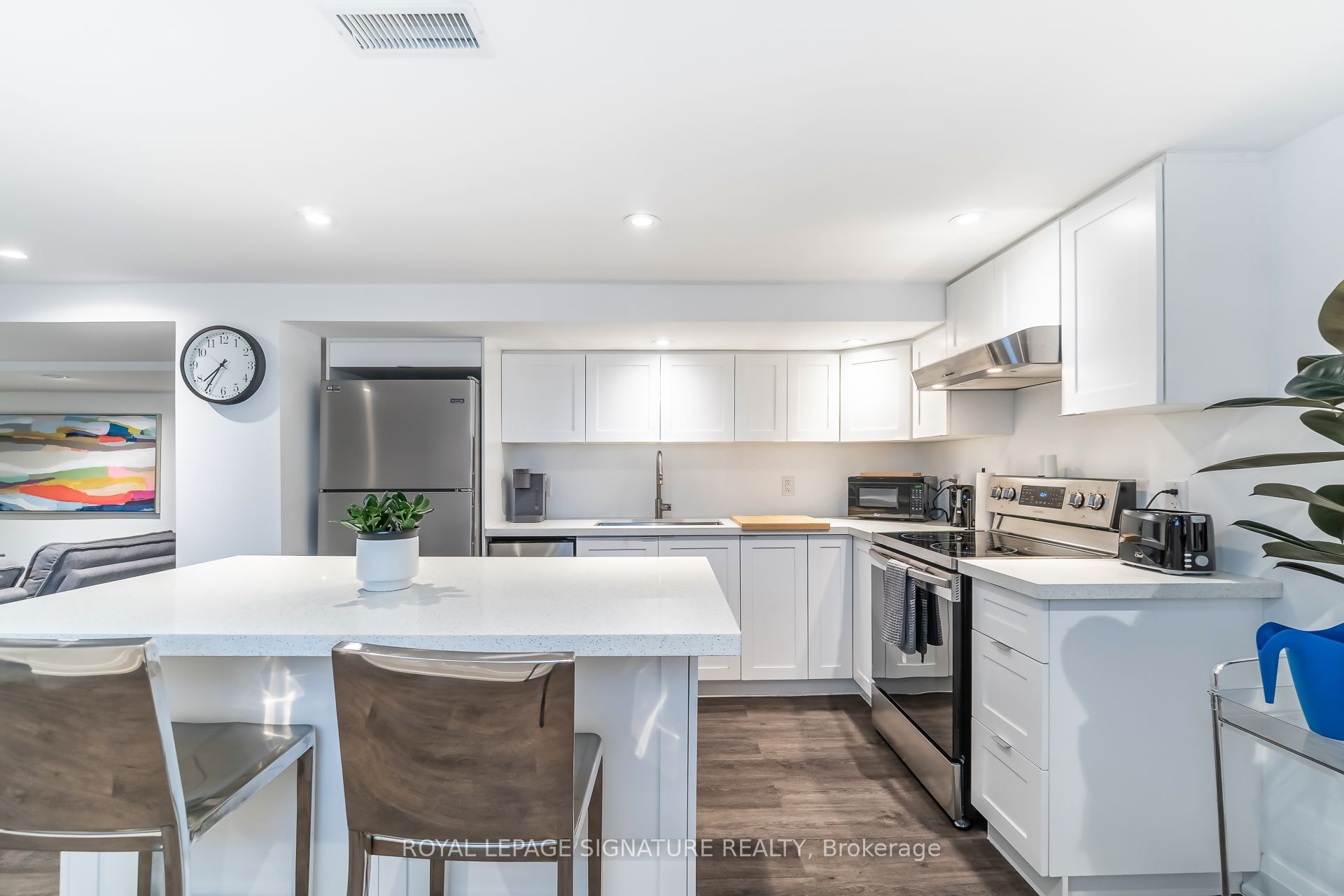 46 Karnwood Drive Bsmt, Toronto, ON M1L 2Z6 photo 4