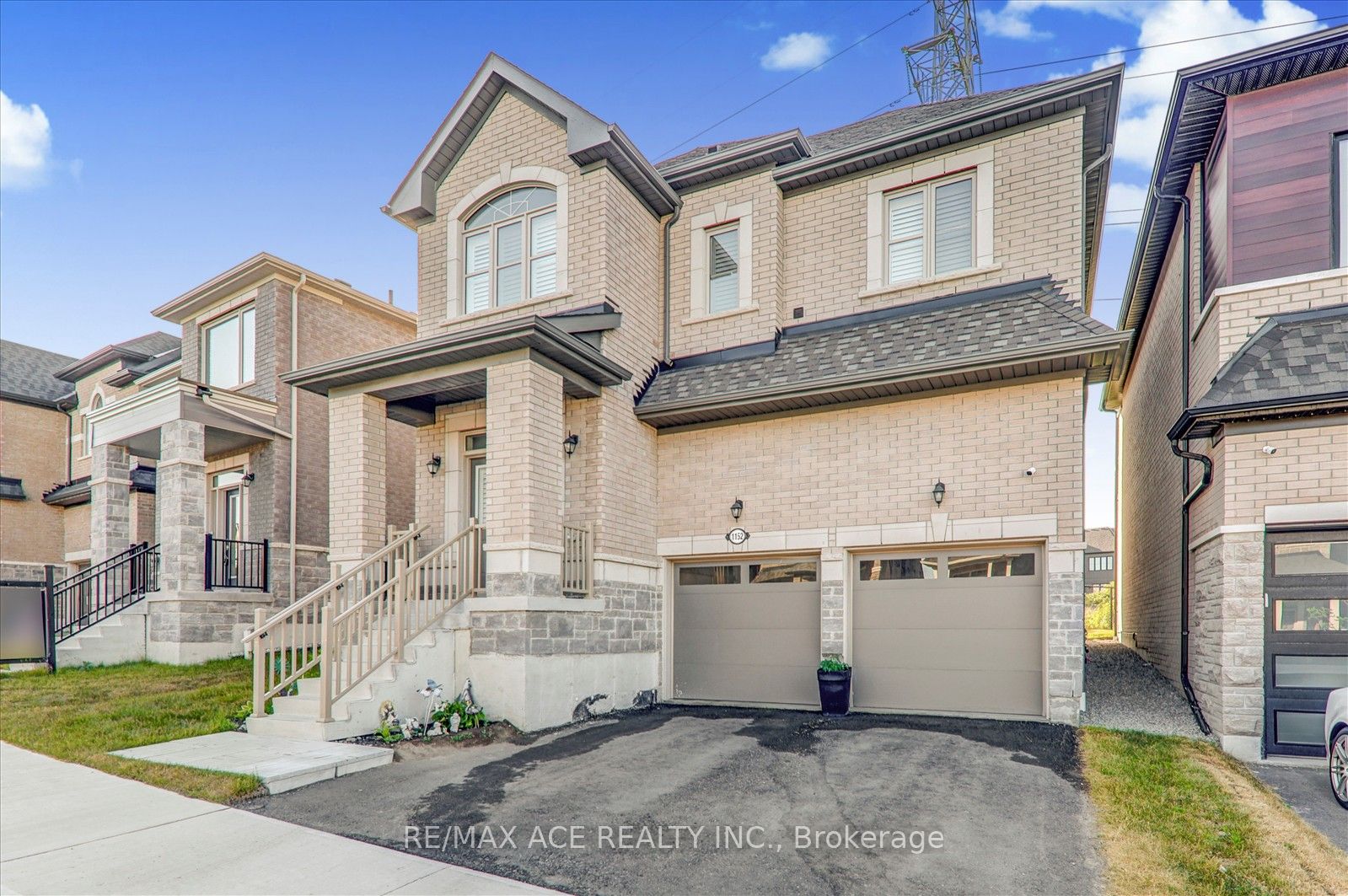 1152 Skyridge Boulevard, Pickering, ON L1X 0M4 photo 2