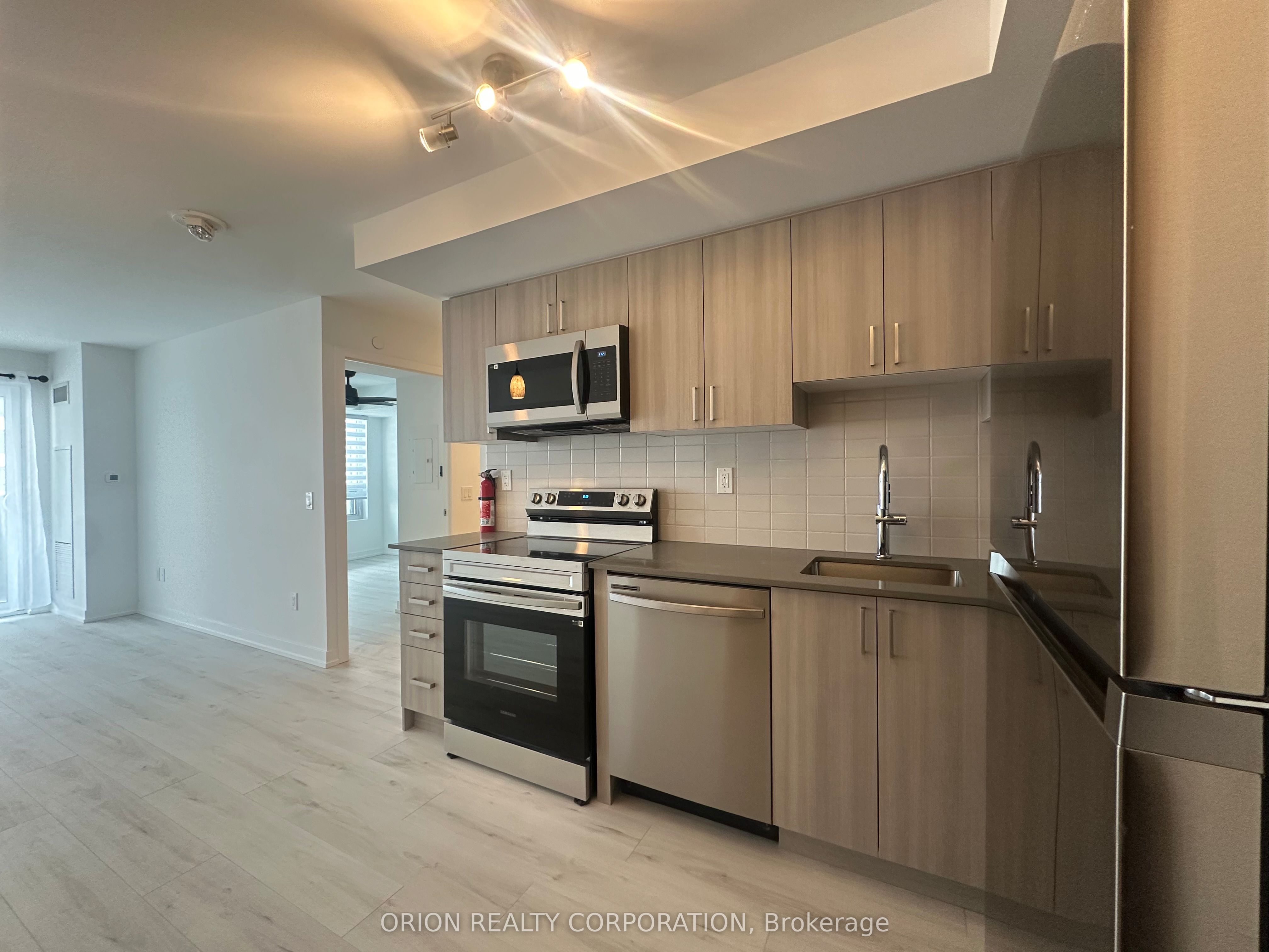 1435 Celebration Drive 1606, Pickering, ON L1W 0C4