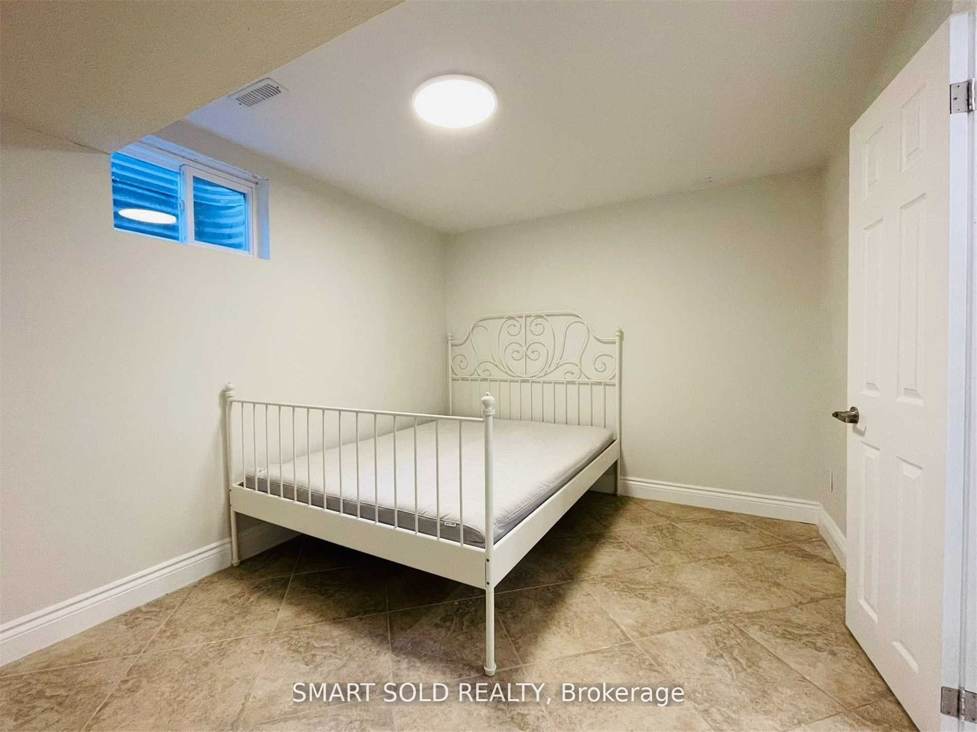 34 Chapeltown Crescent Bsmt, Toronto, ON M1W 3A7 photo 4