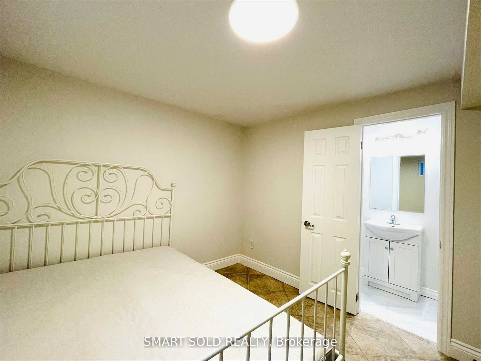 34 Chapeltown Crescent Bsmt, Toronto, ON M1W 3A7 photo 5