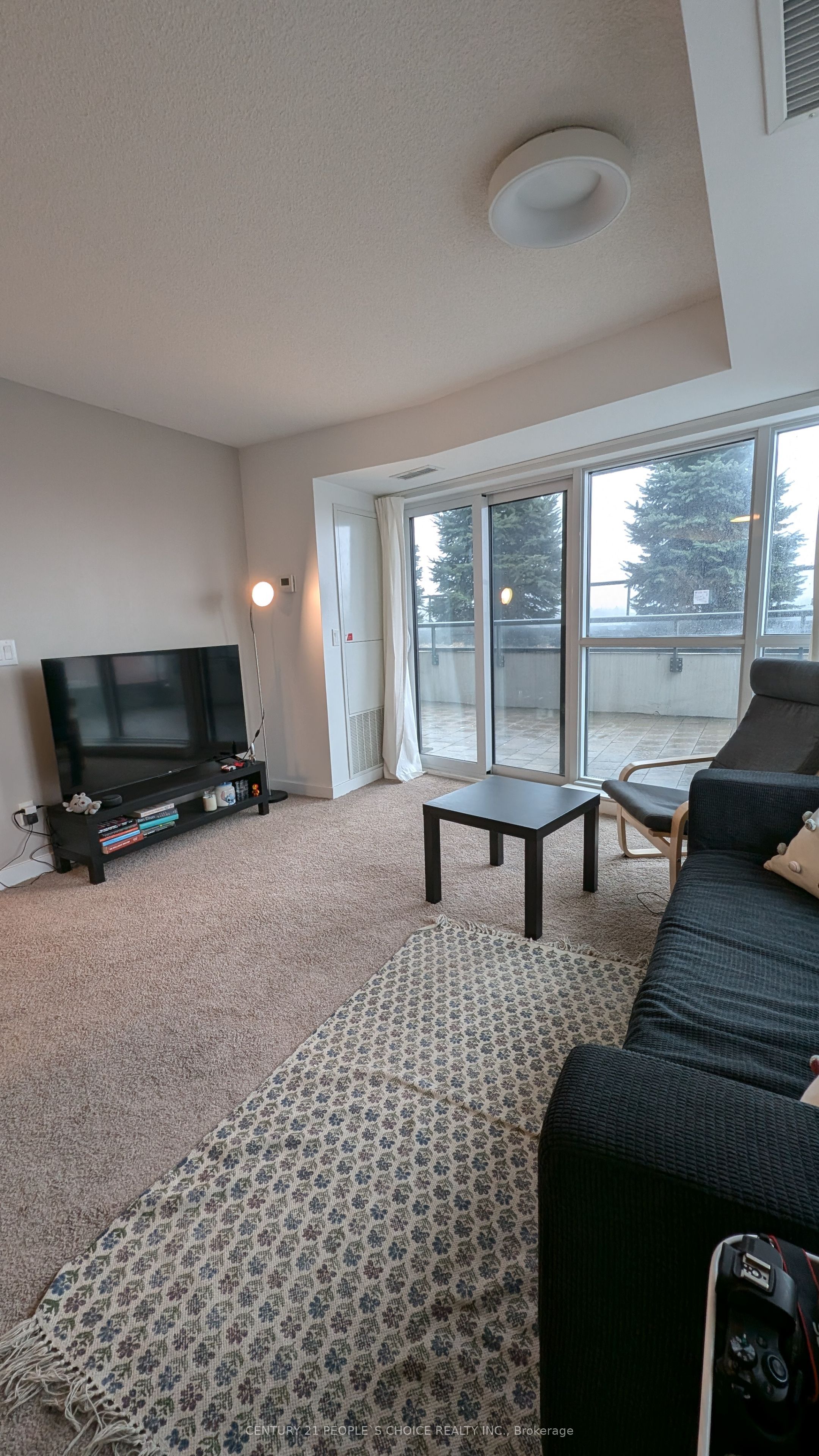 8 Trent Avenue 324, Toronto, ON M4C 0A6 photo 5