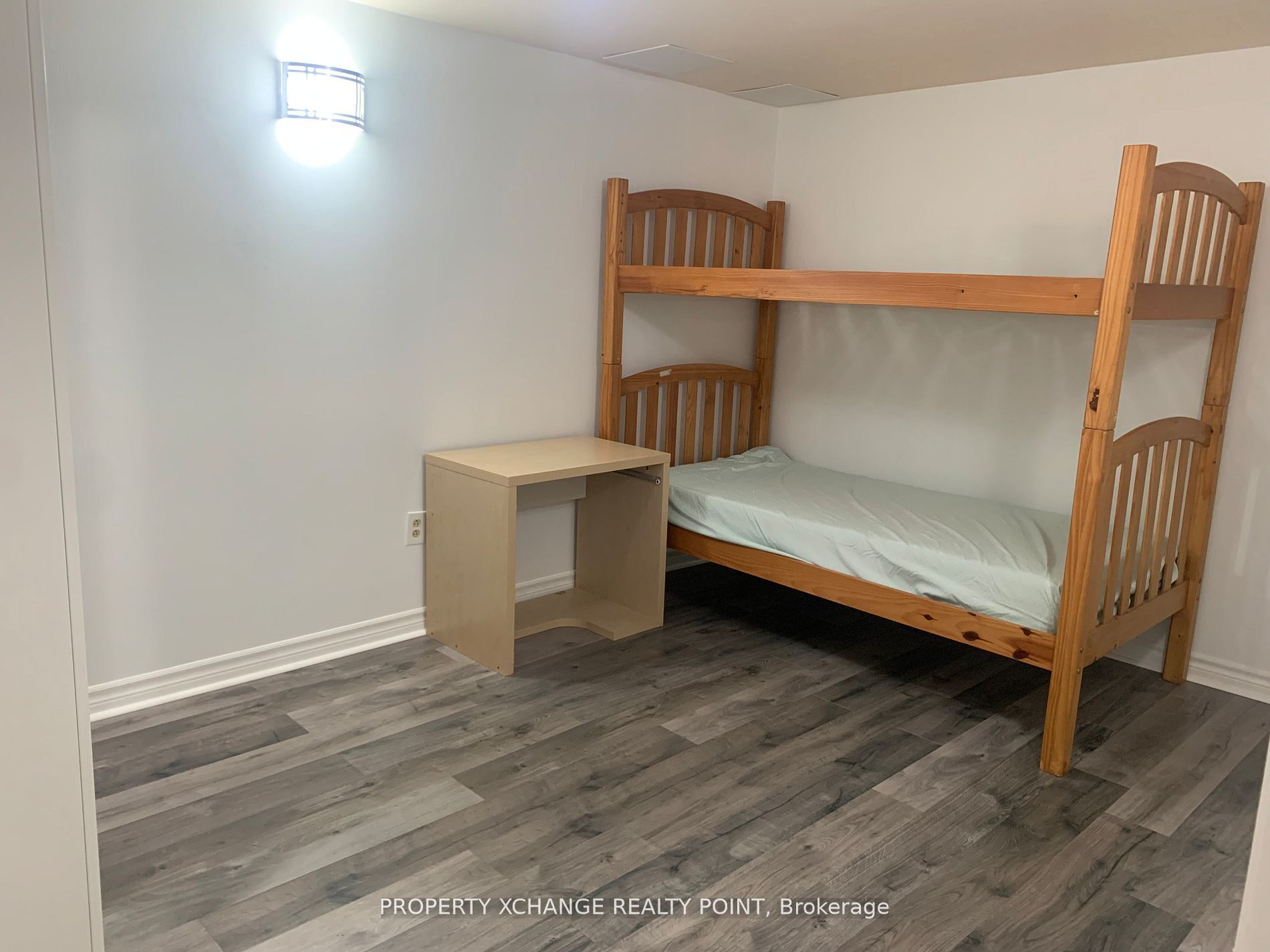 215 Vauxhall Drive, Toronto, ON M1P 1R6 photo 4
