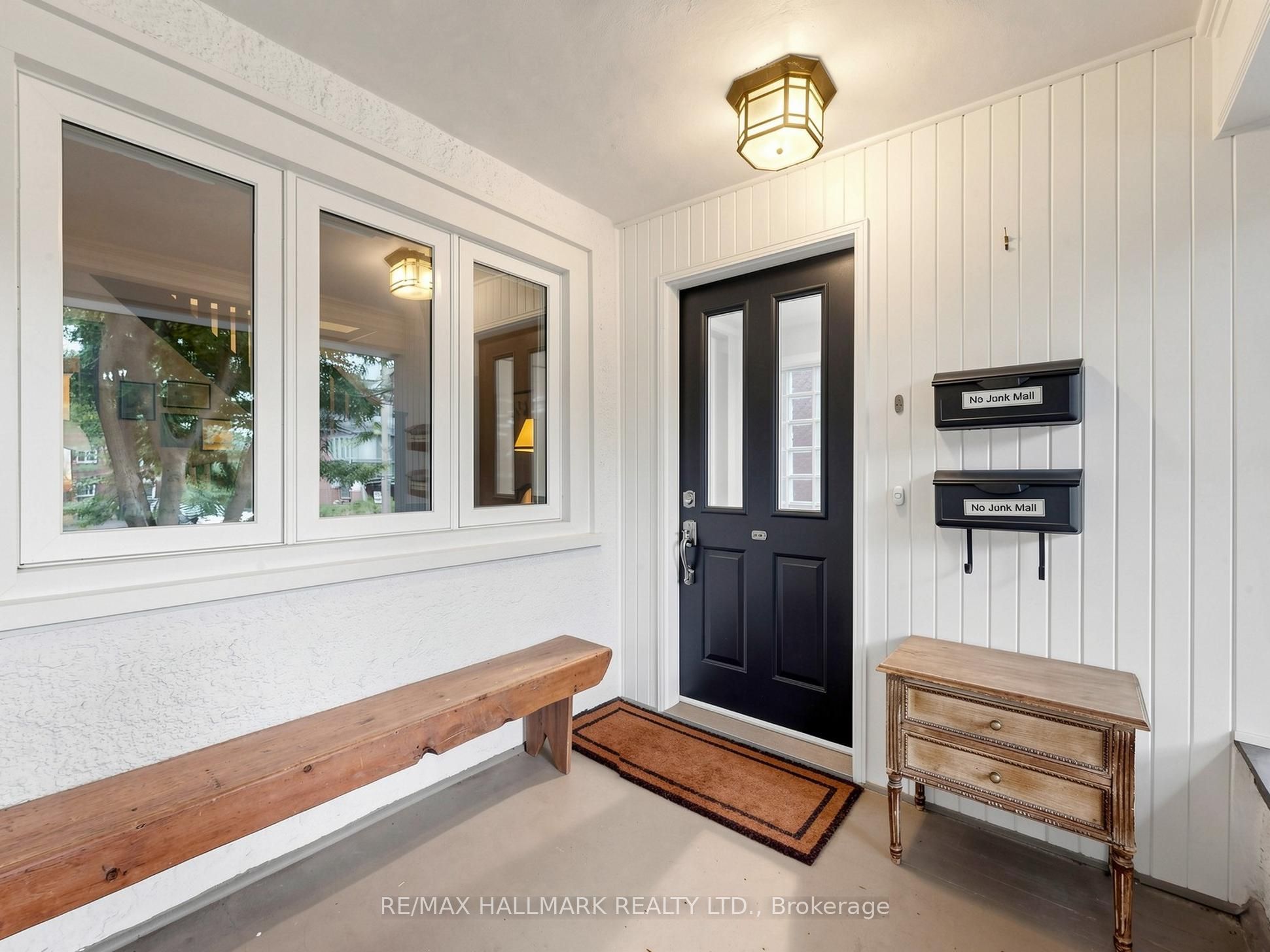 20 Glenfern Avenue Main/Second Floor, Toronto, ON M4E 1B7 photo 3