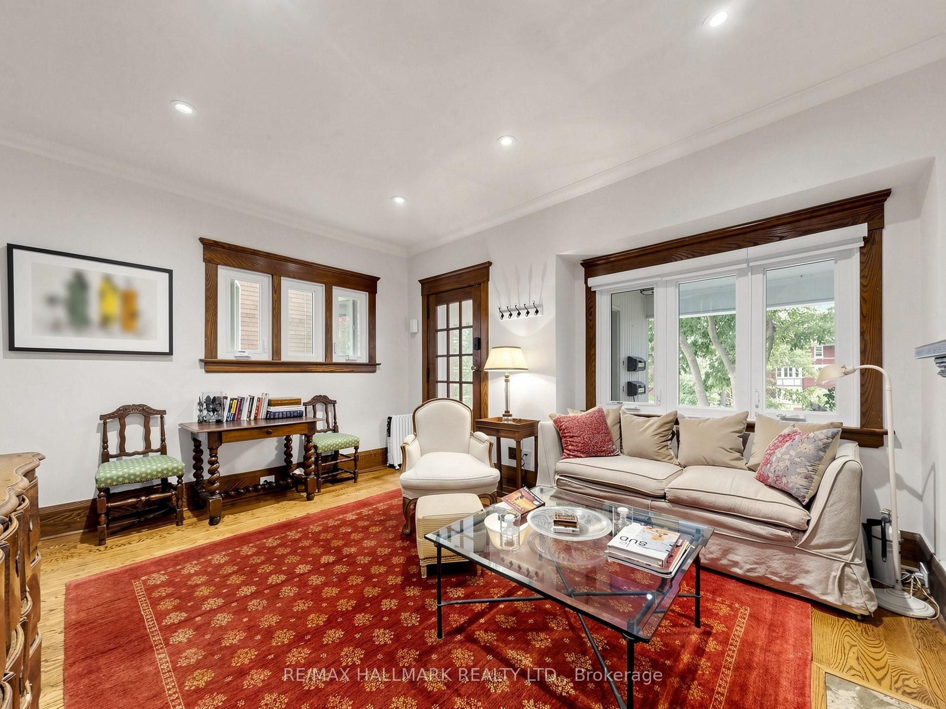 20 Glenfern Avenue Main/Second Floor, Toronto, ON M4E 1B7 photo 5