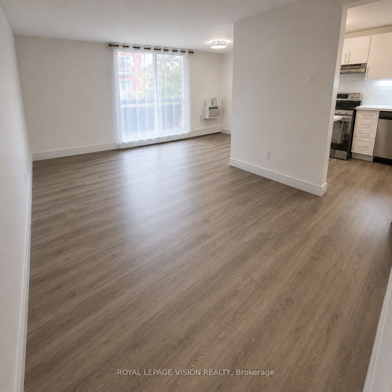 895 Kennedy Road 205, Toronto, ON M1K 2E9 photo 4
