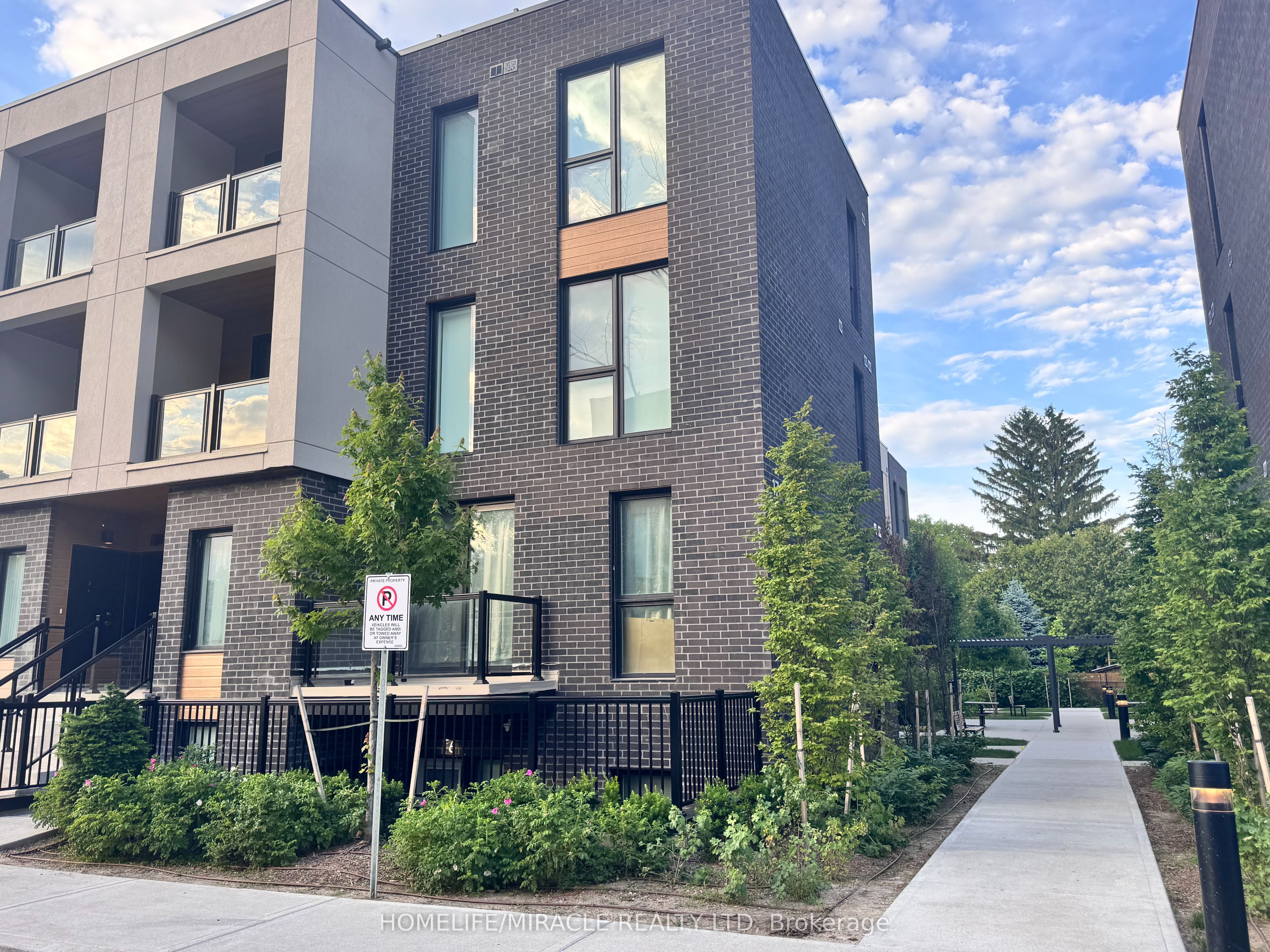 176 Clonmore Drive 4, Toronto, ON M1N 1Y1 photo 2