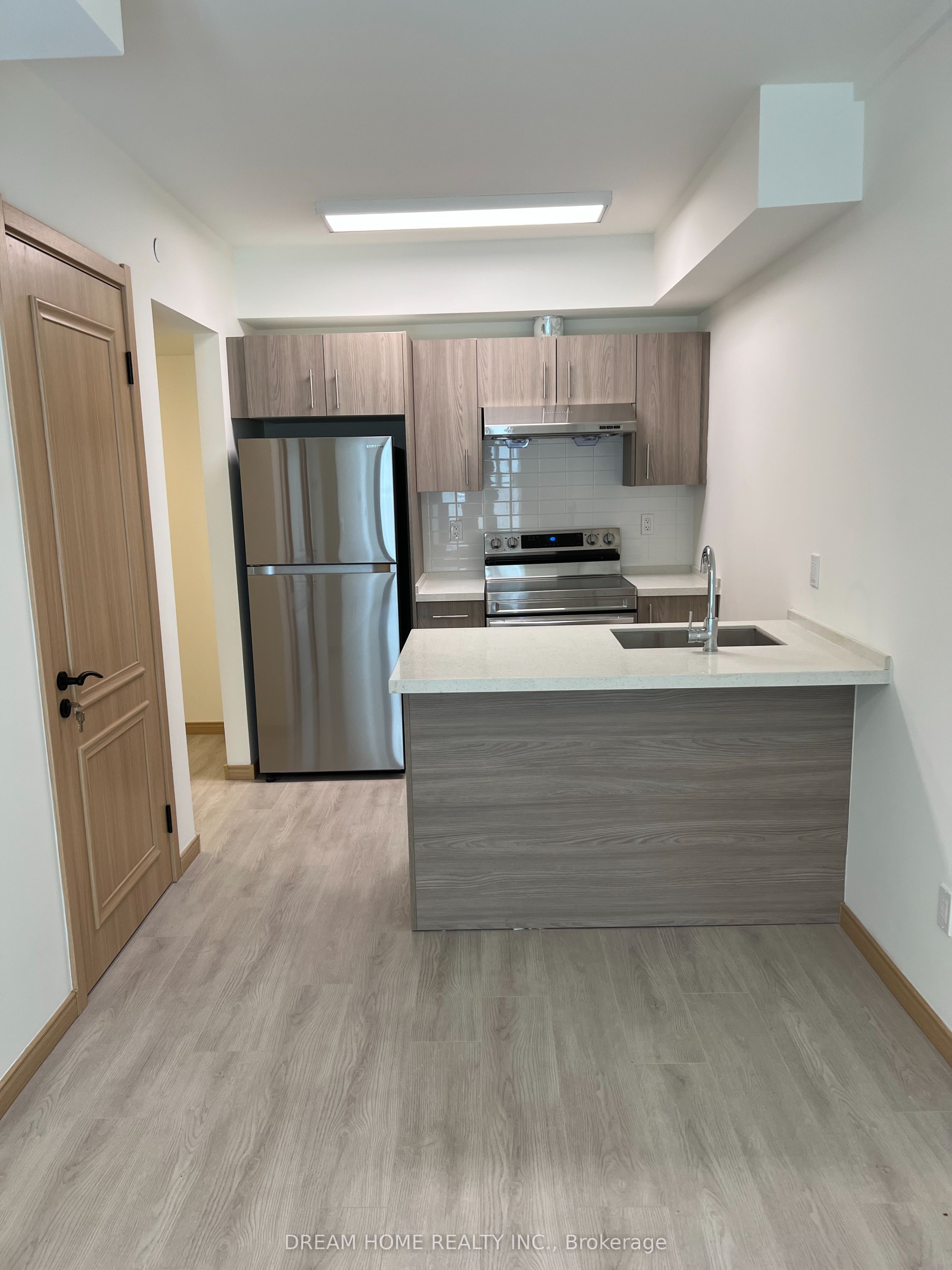 50 Morecambe Gate B106, Toronto, ON M1W 2N6
