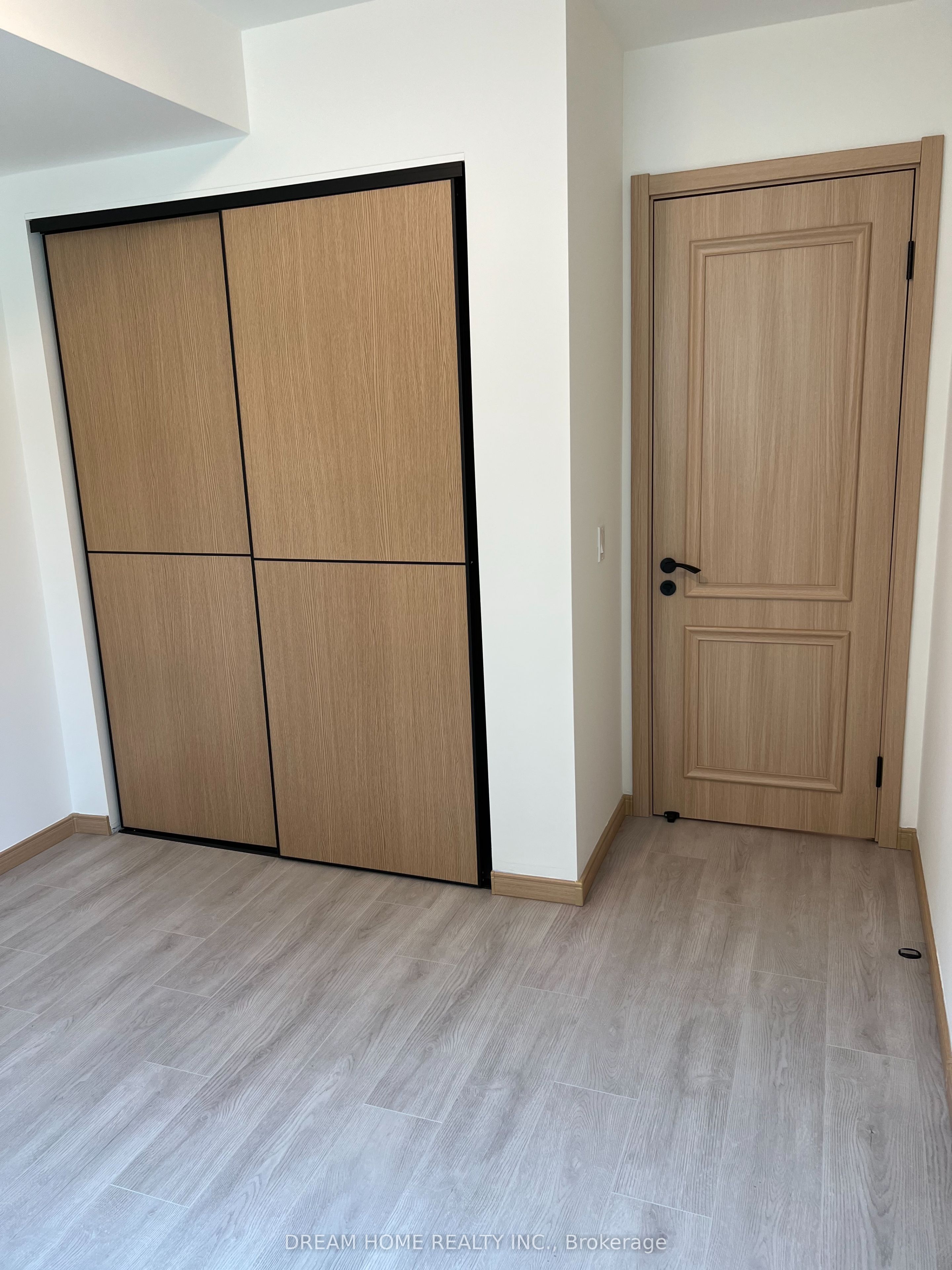 50 Morecambe Gate B106, Toronto, ON M1W 2N6 photo 4