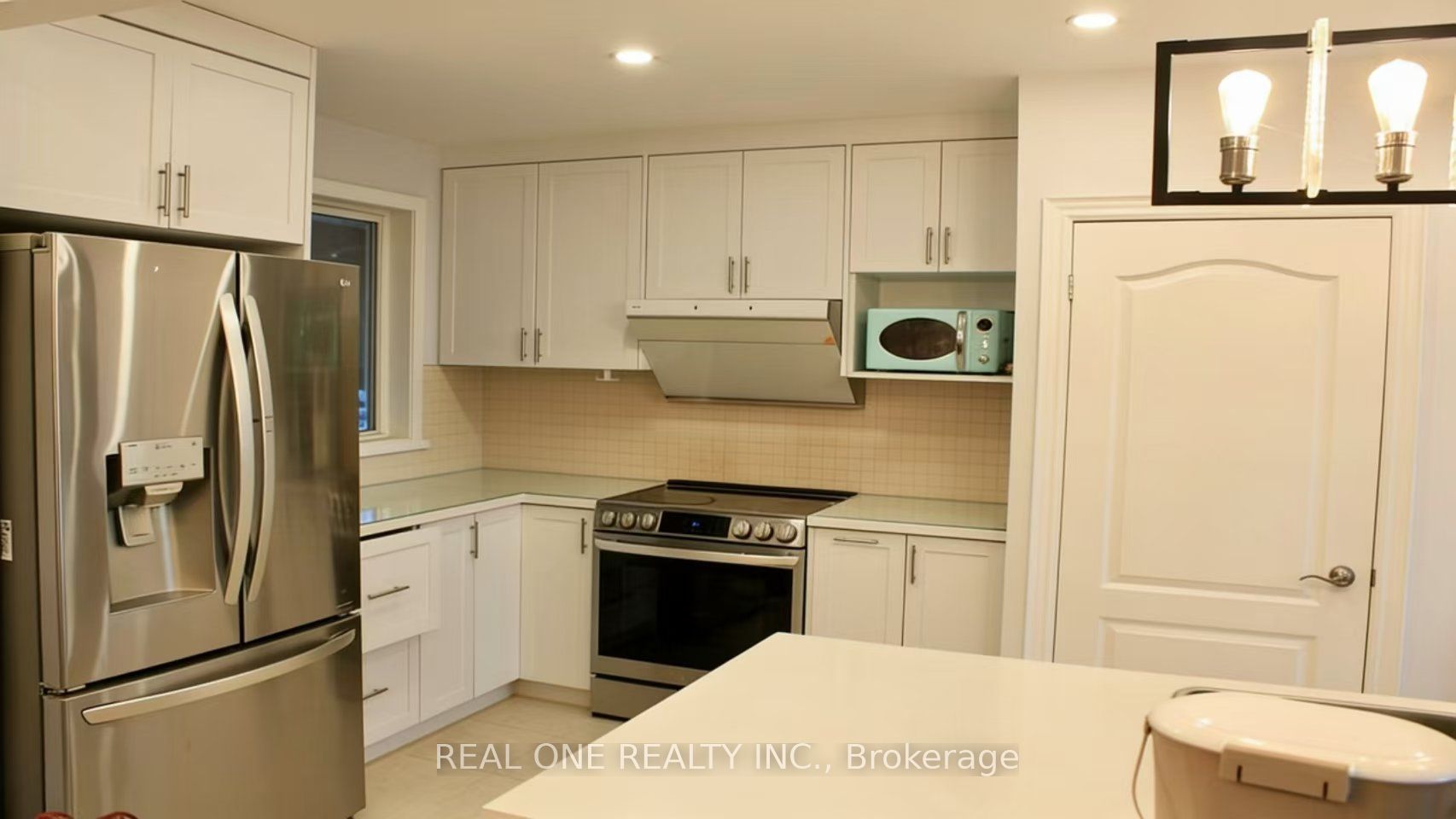 69 Stanwell Drive, Toronto, ON M1P 4H6 photo 3