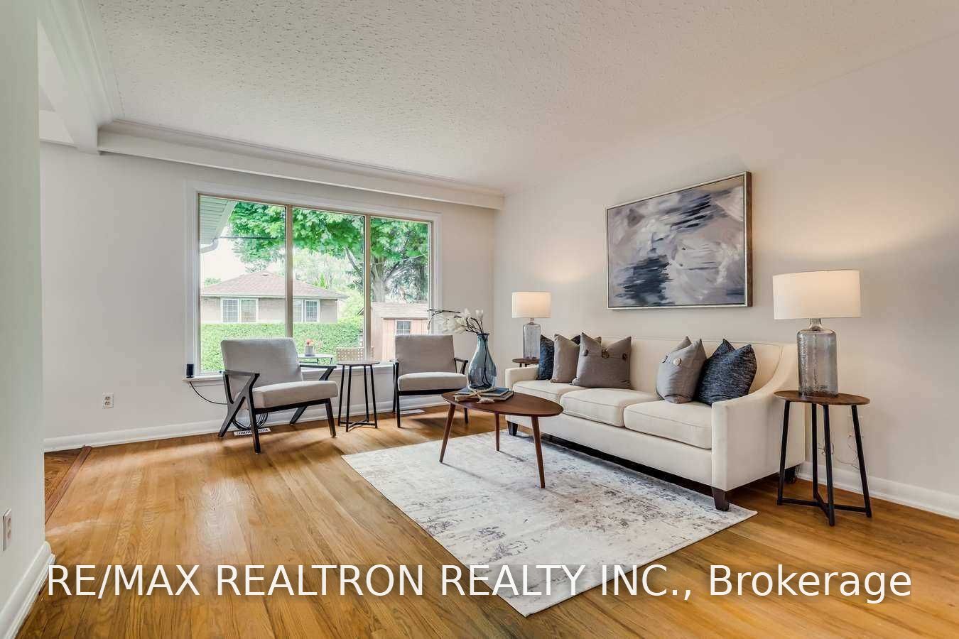 100 Meldazy Drive (Main Floor), Toronto, ON M1P 4G3 photo 2