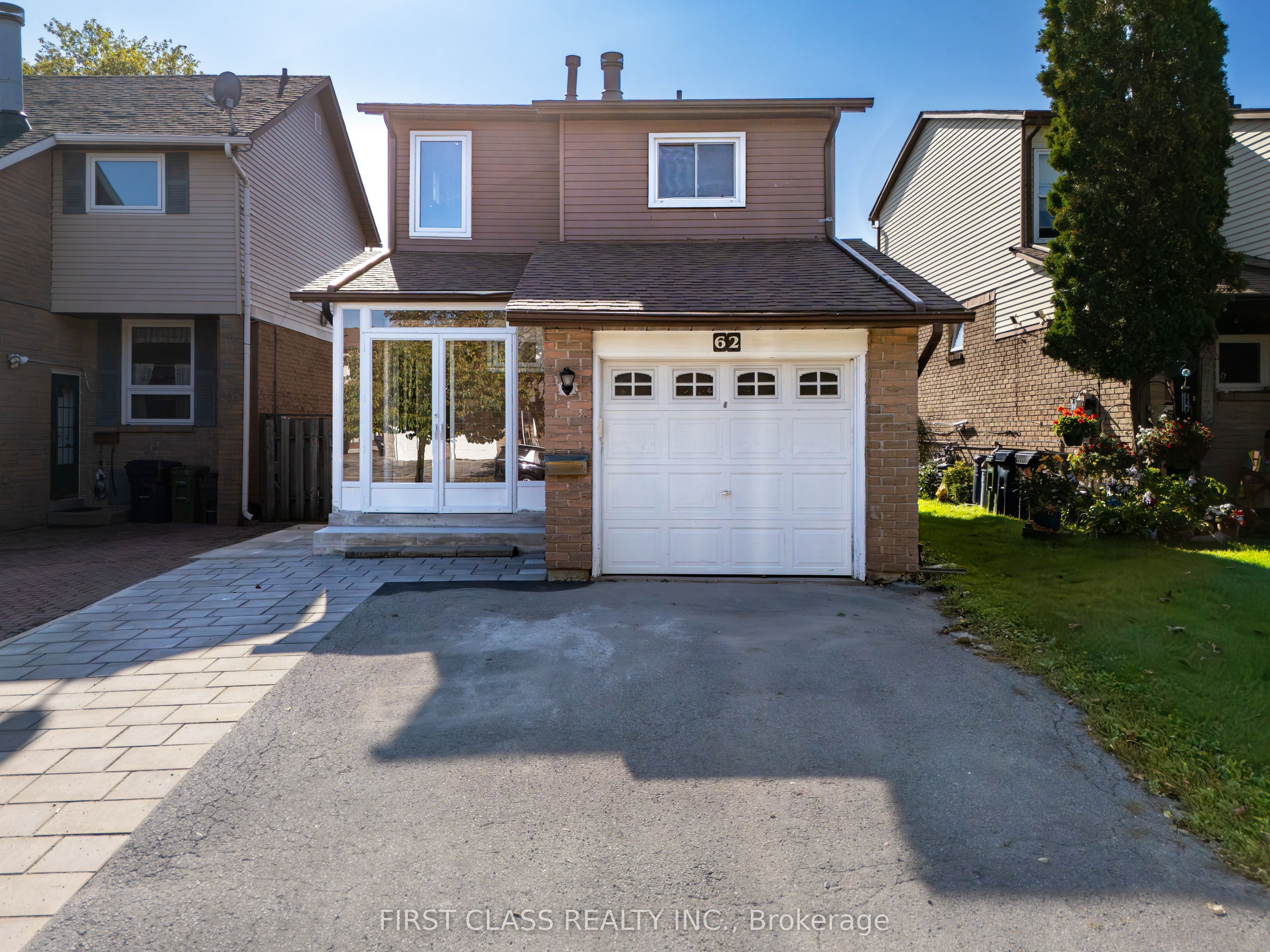 62 Muirlands Drive, Toronto, ON M1V 2B4