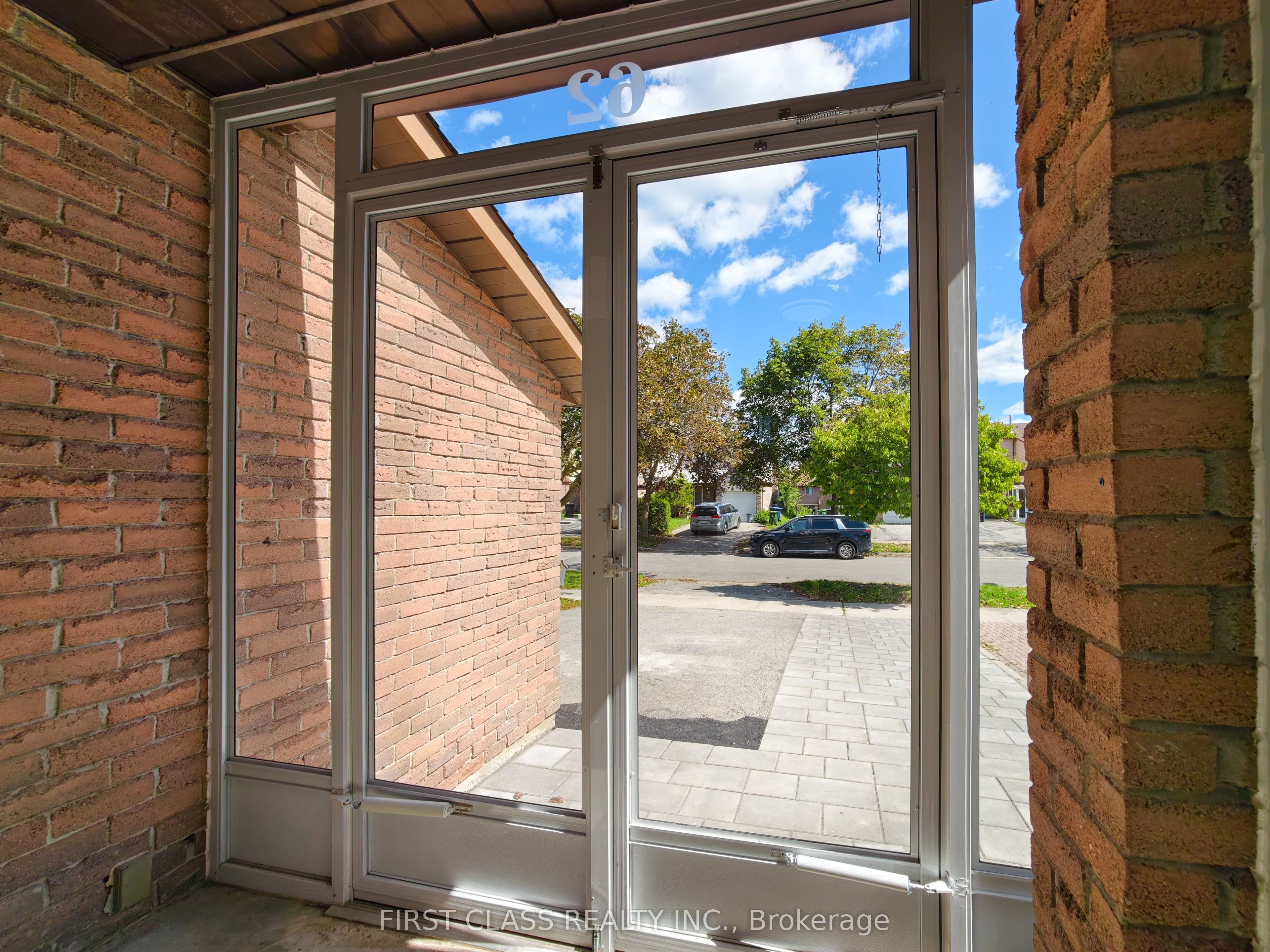 62 Muirlands Drive, Toronto, ON M1V 2B4 photo 2
