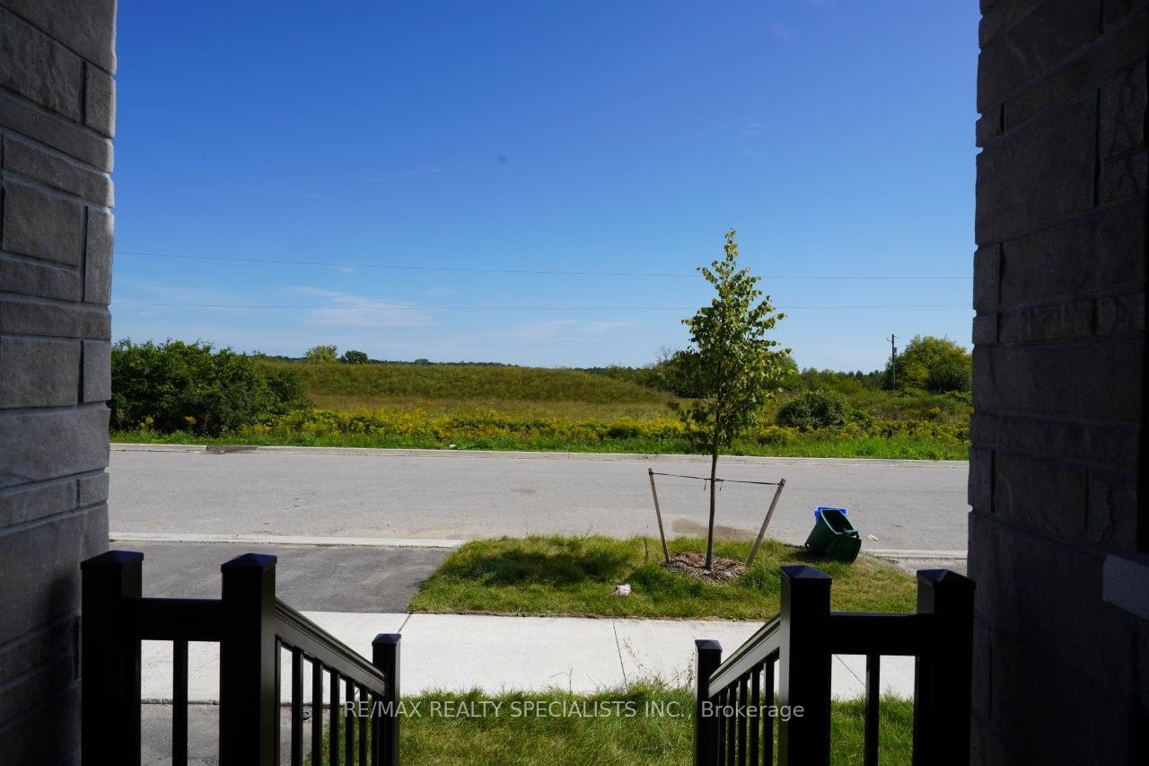 3032 Sideline 16 Road, Pickering, ON L1Y 0B5 photo 3