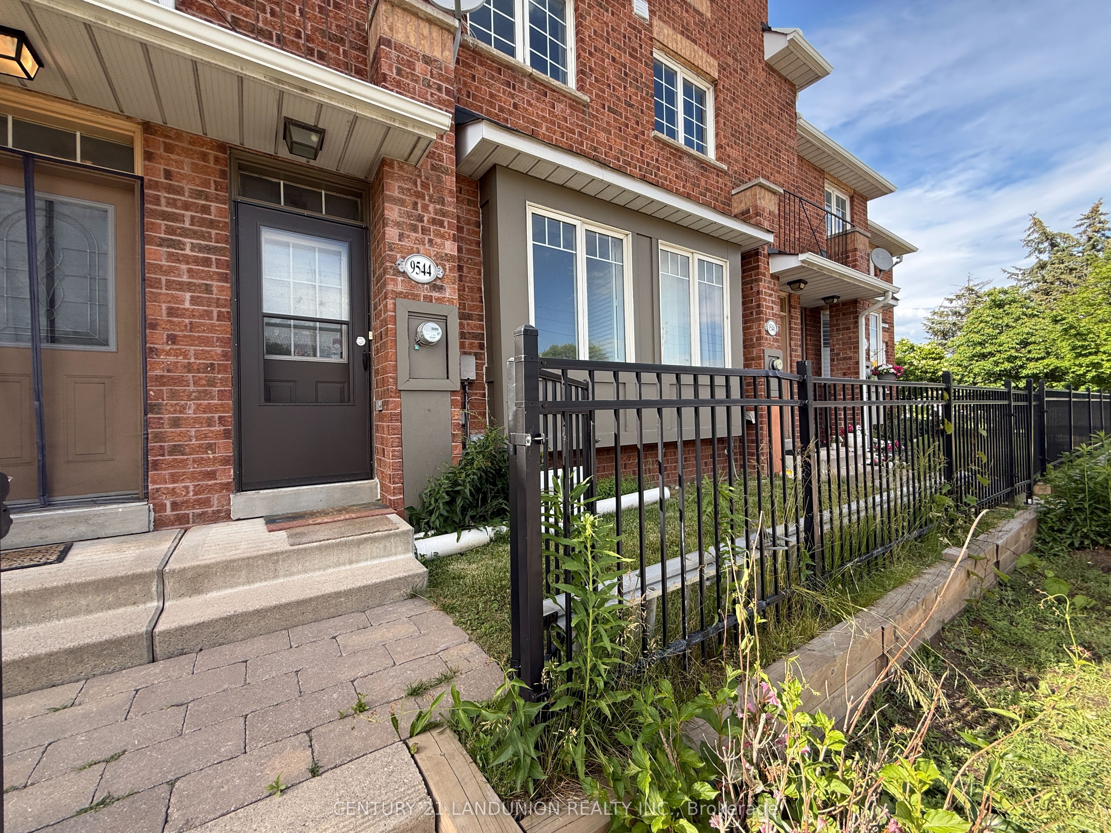 9544 Sheppard Avenue E, Toronto, ON M1B 5Z4 photo 2