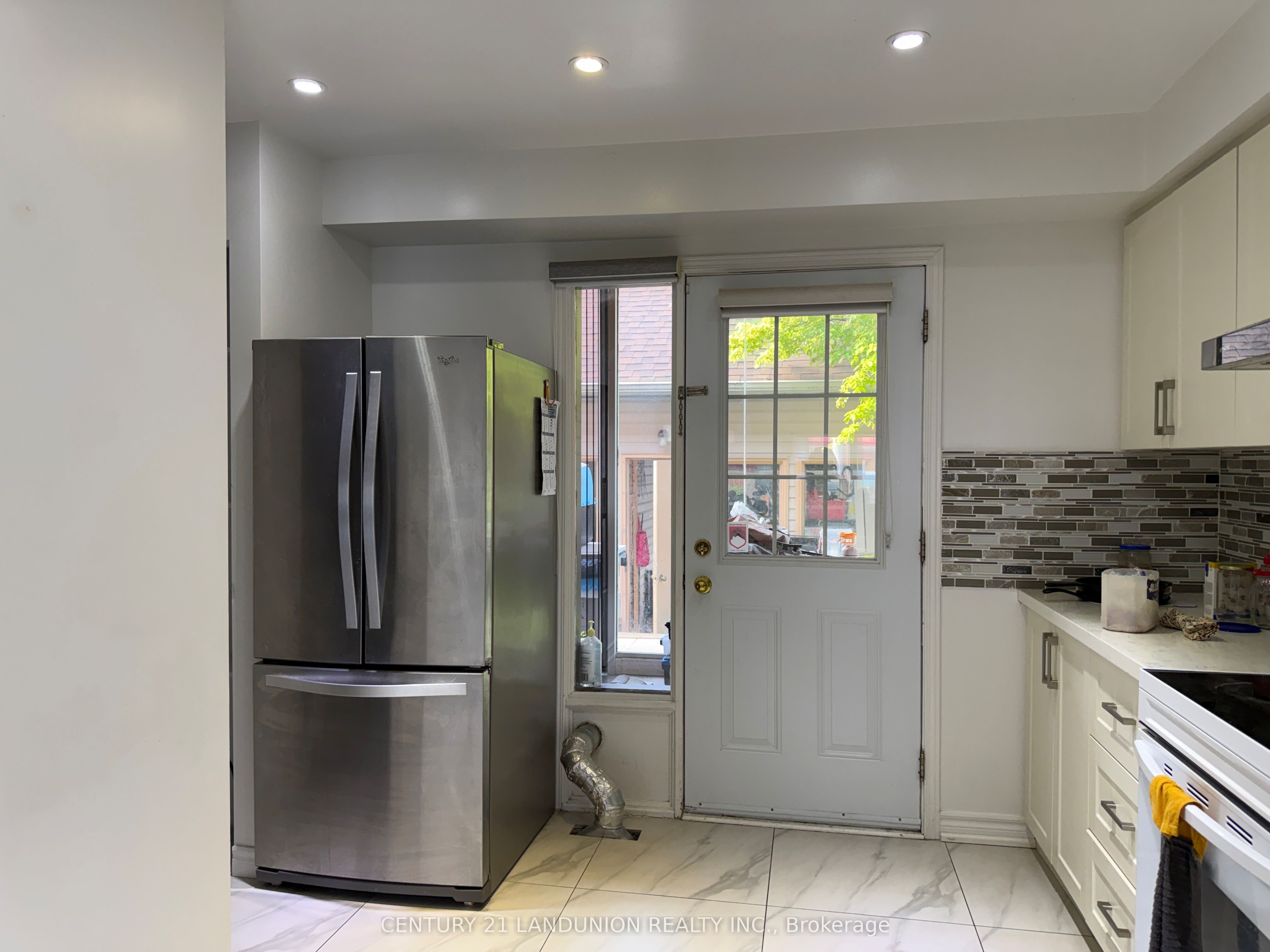 9544 Sheppard Avenue E, Toronto, ON M1B 5Z4 photo 4