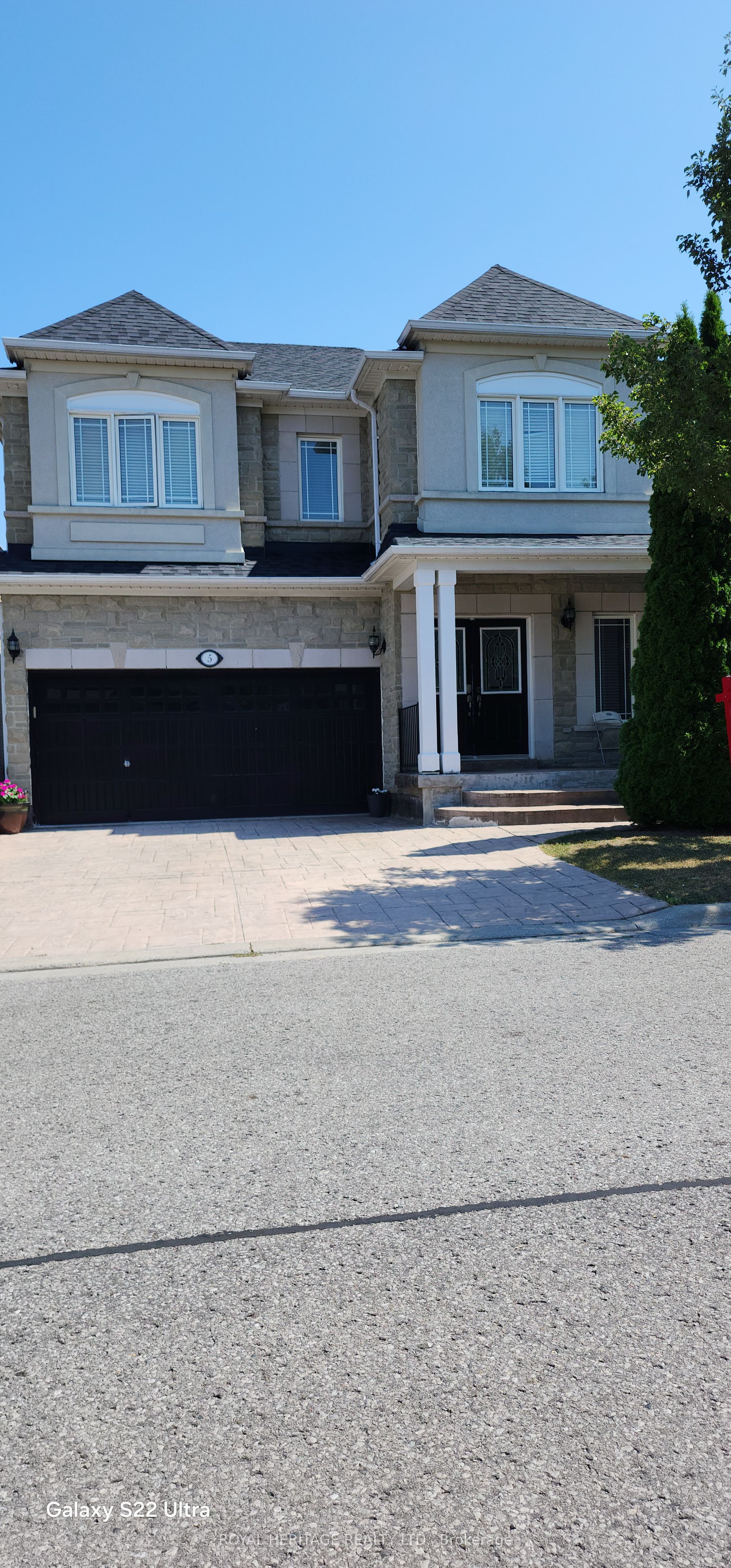 5 Cantwell Crescent, Ajax, ON L1Z 2A4 photo 2