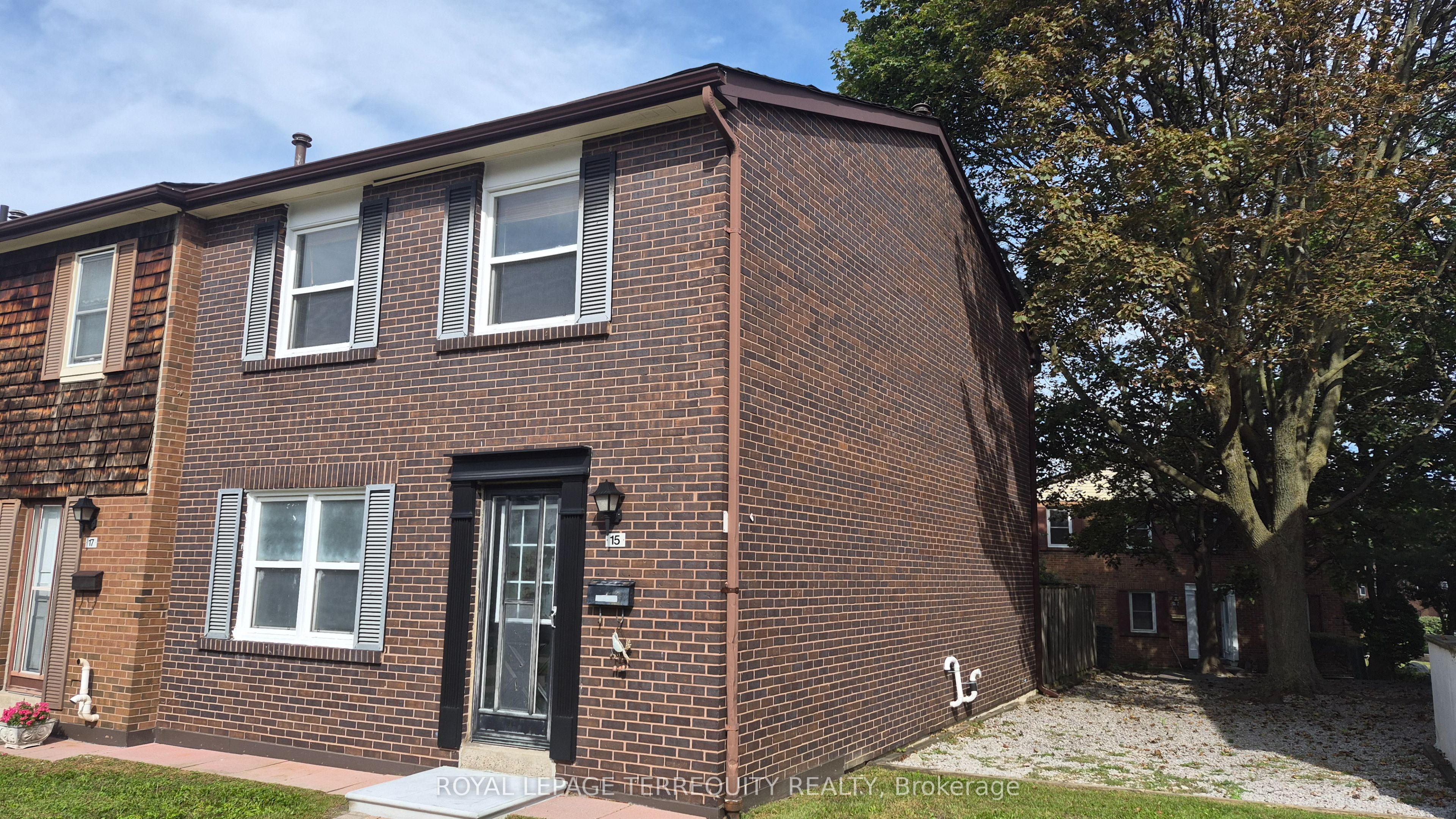 15 Brimwood Boulevard 15, Toronto, ON M1V 1E1 photo 2