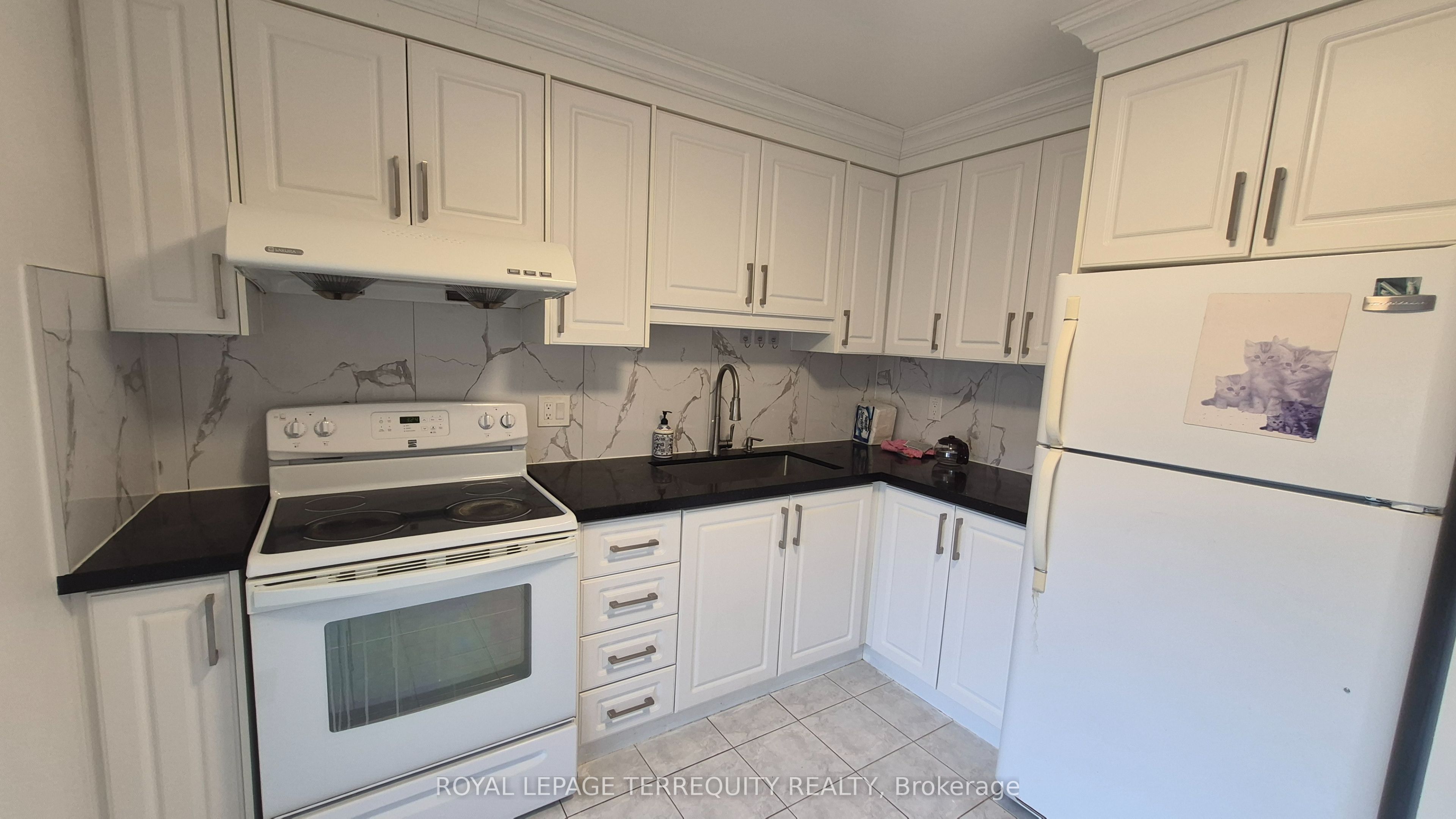 15 Brimwood Boulevard 15, Toronto, ON M1V 1E1 photo 5