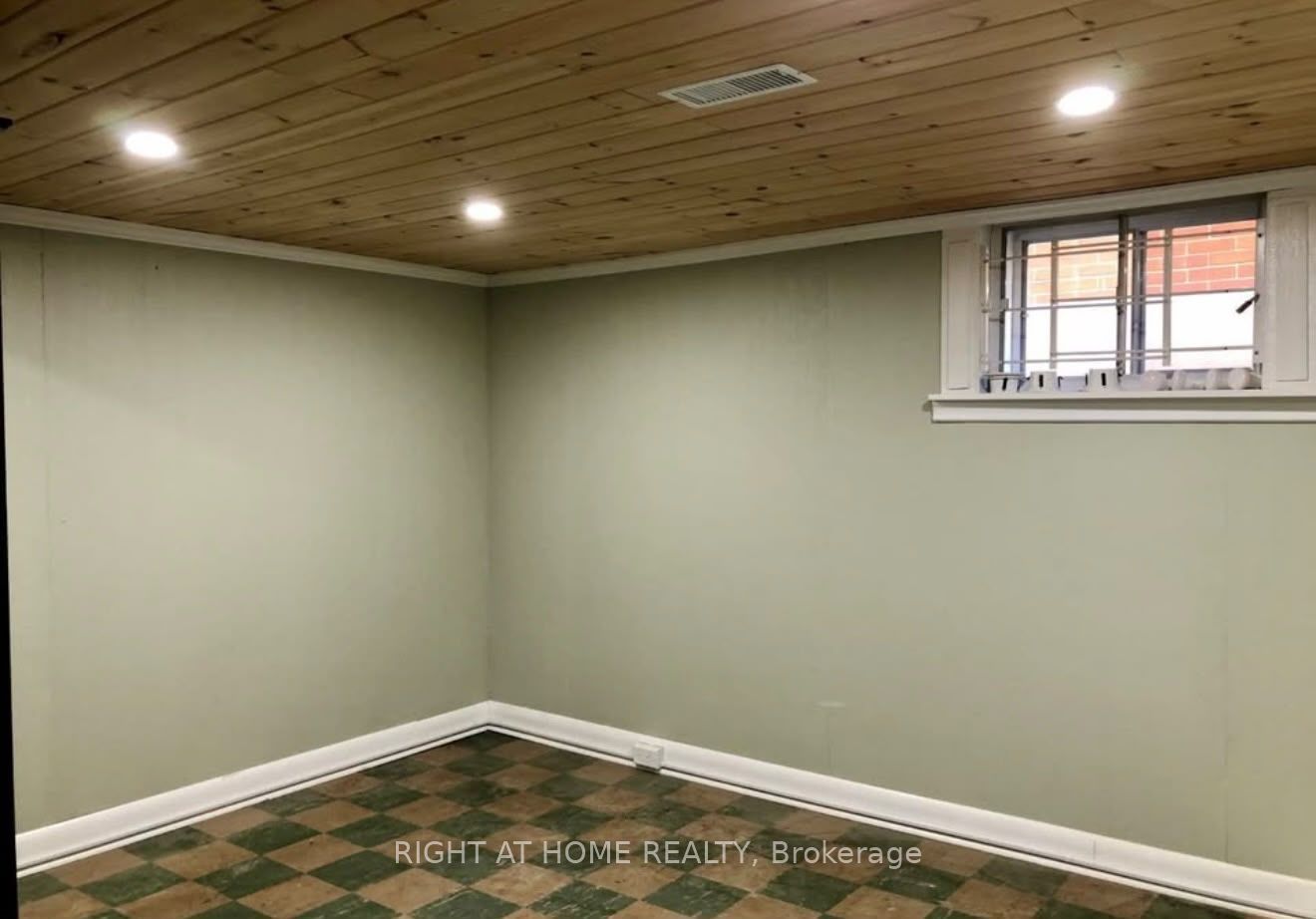 3 Bexhill Avenue Basement, Toronto, ON M1L 3B3 photo 2