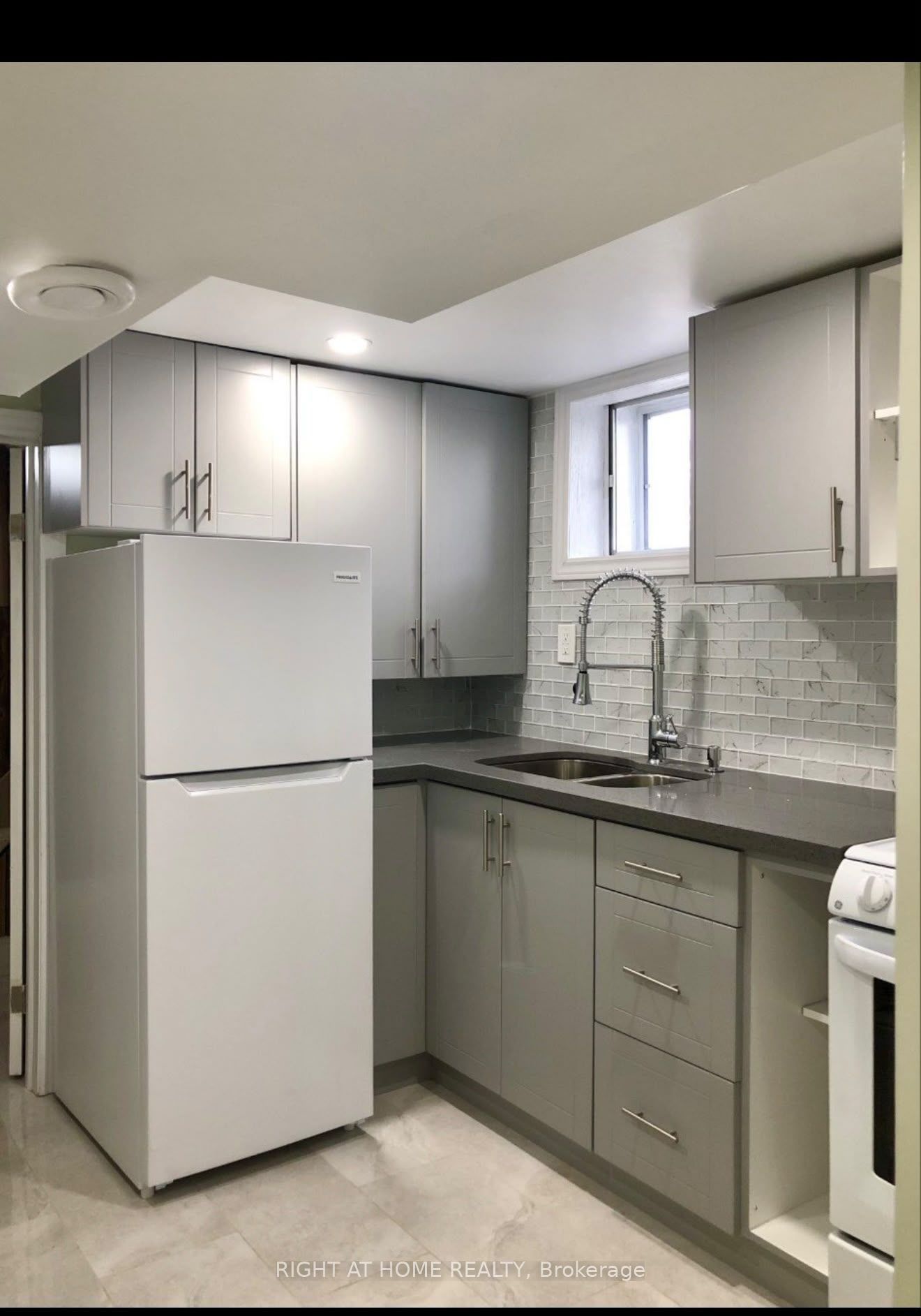 3 Bexhill Avenue Basement, Toronto, ON M1L 3B3 photo 5