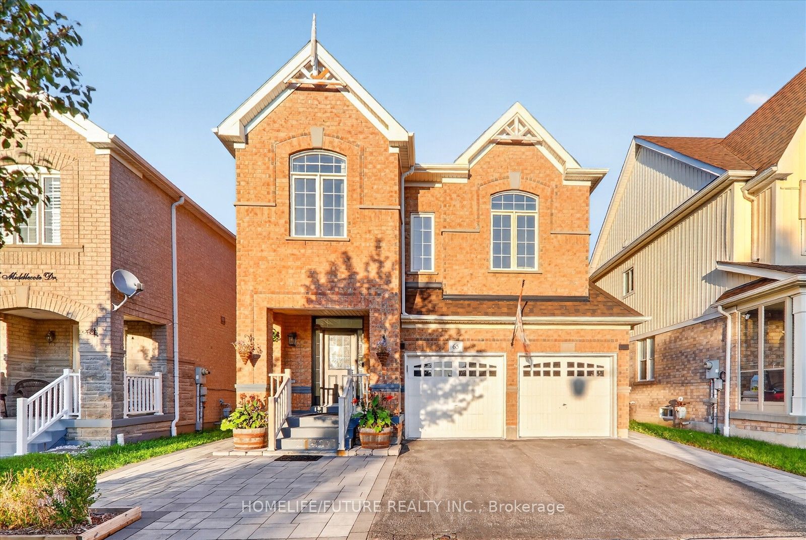 65 Middlecote Drive, Ajax, ON L1T 0A1