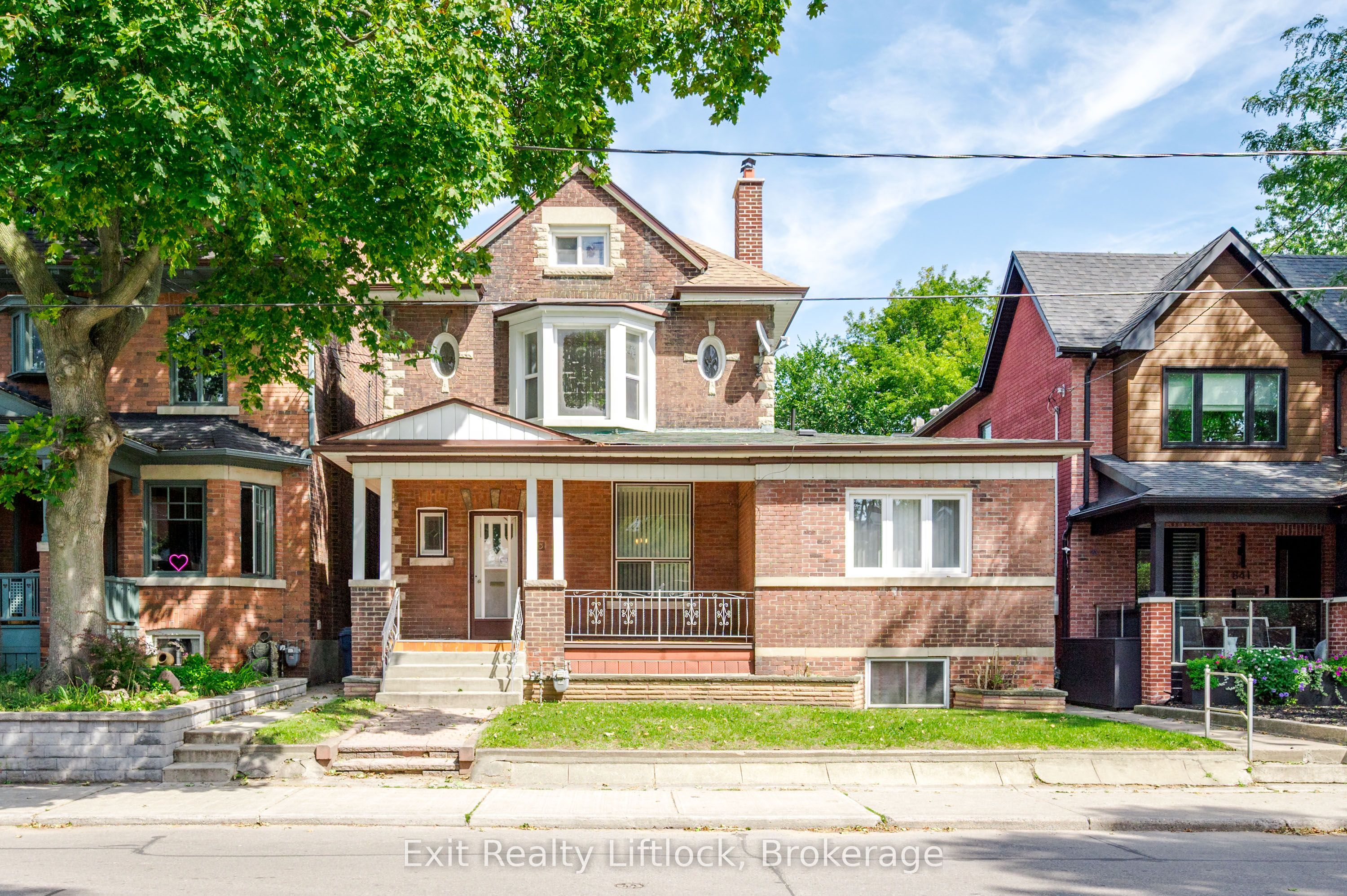 843 Logan Avenue, Toronto, ON M4K 3E2