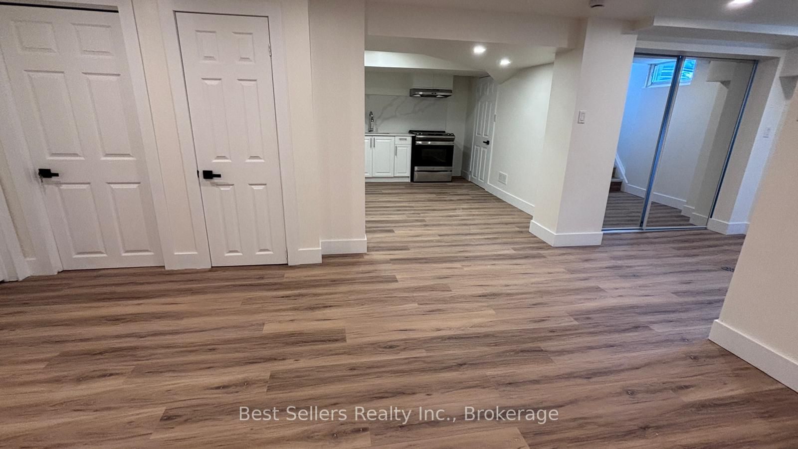 767 Gaspe Avenue LOWER, Oshawa, ON L1J 1C8 photo 3